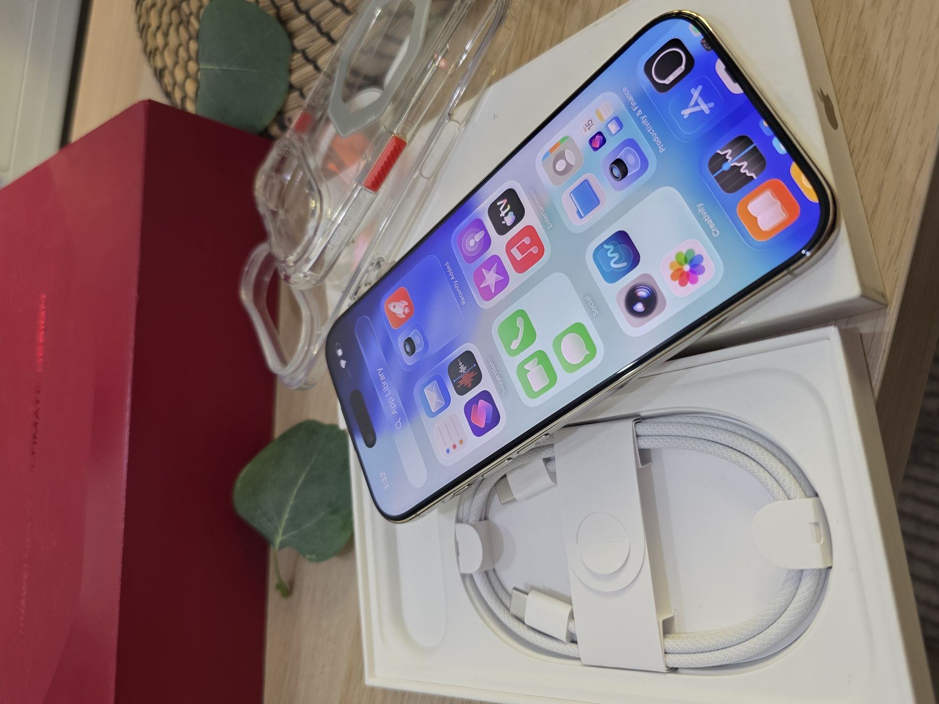 iPhone 17 Air 256Gb Gold - Image 3
