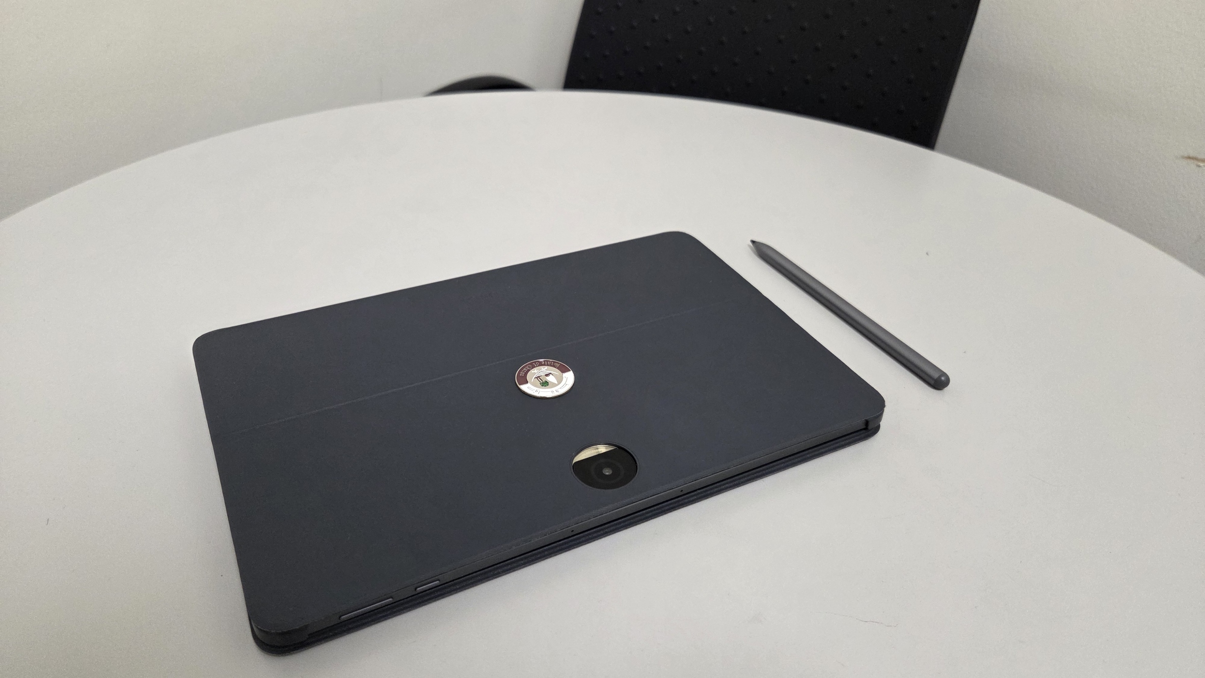 Honor Pad 9 (8GB / 256GB) + Original Honor Pen + Folio Case - Image 1