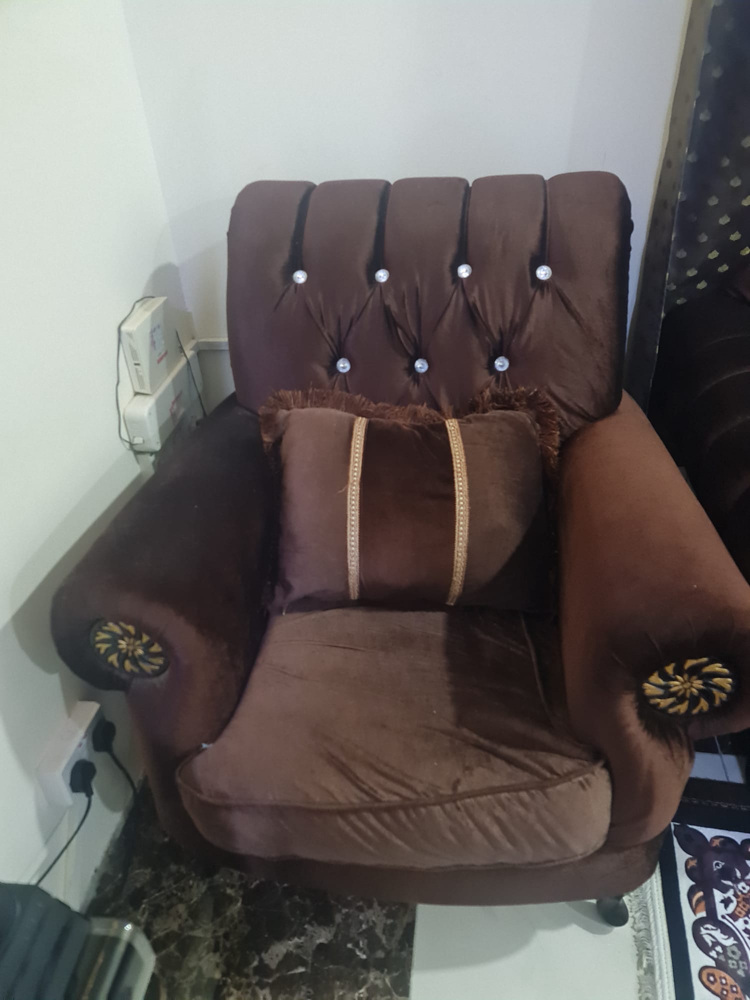 Excellent condition Sofa plus two bed mattress (190*90) - Image 6