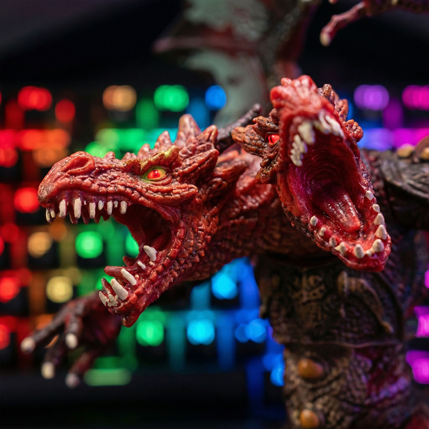 Dragon World Fantasy Dragon Figure - Image 5