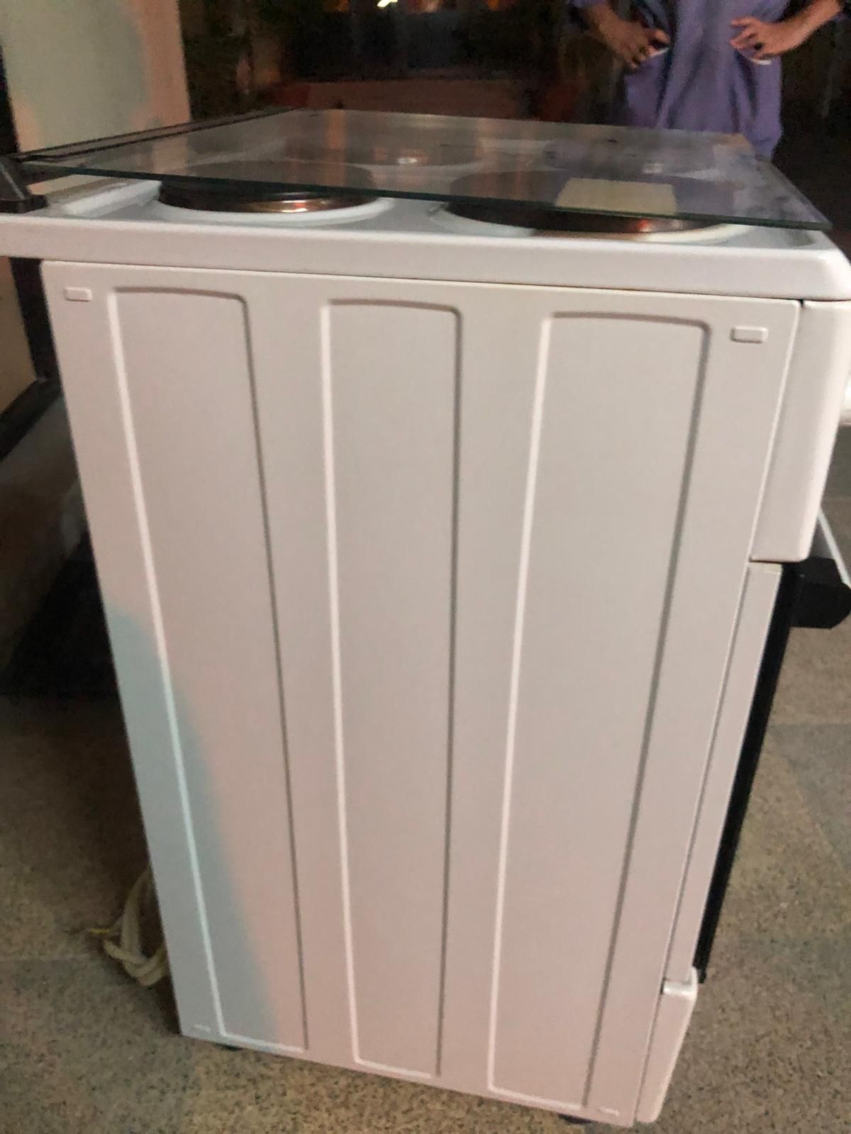 Electric stove  - Image 4