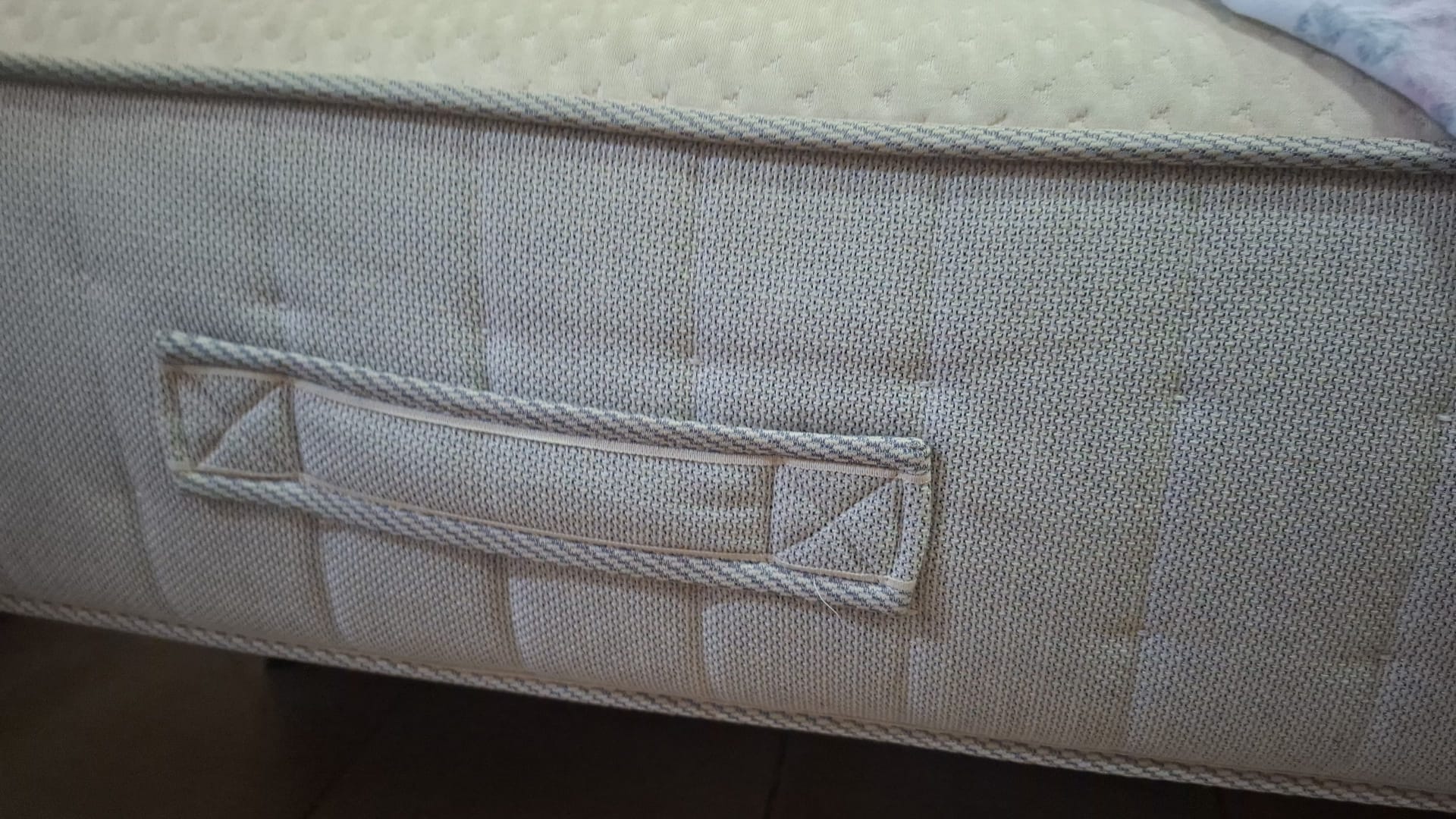 Sofa good condition  - Image 5