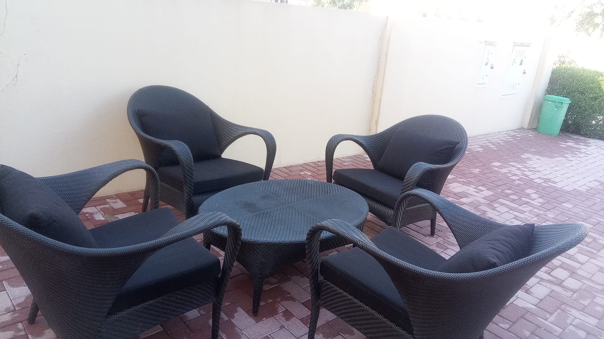 High quality garden seating  - Image 2