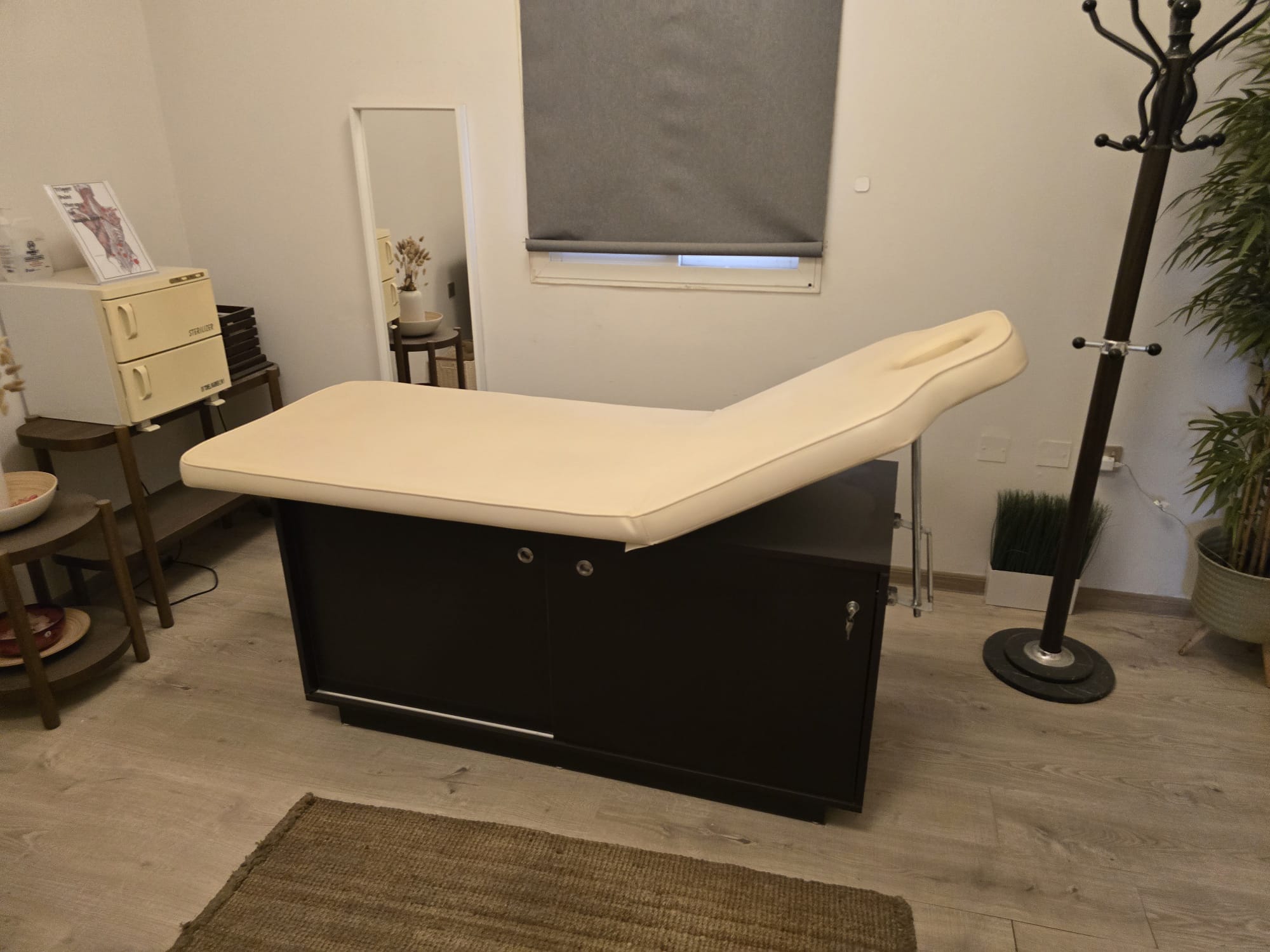 Saloon Furniture For sale - Image 8
