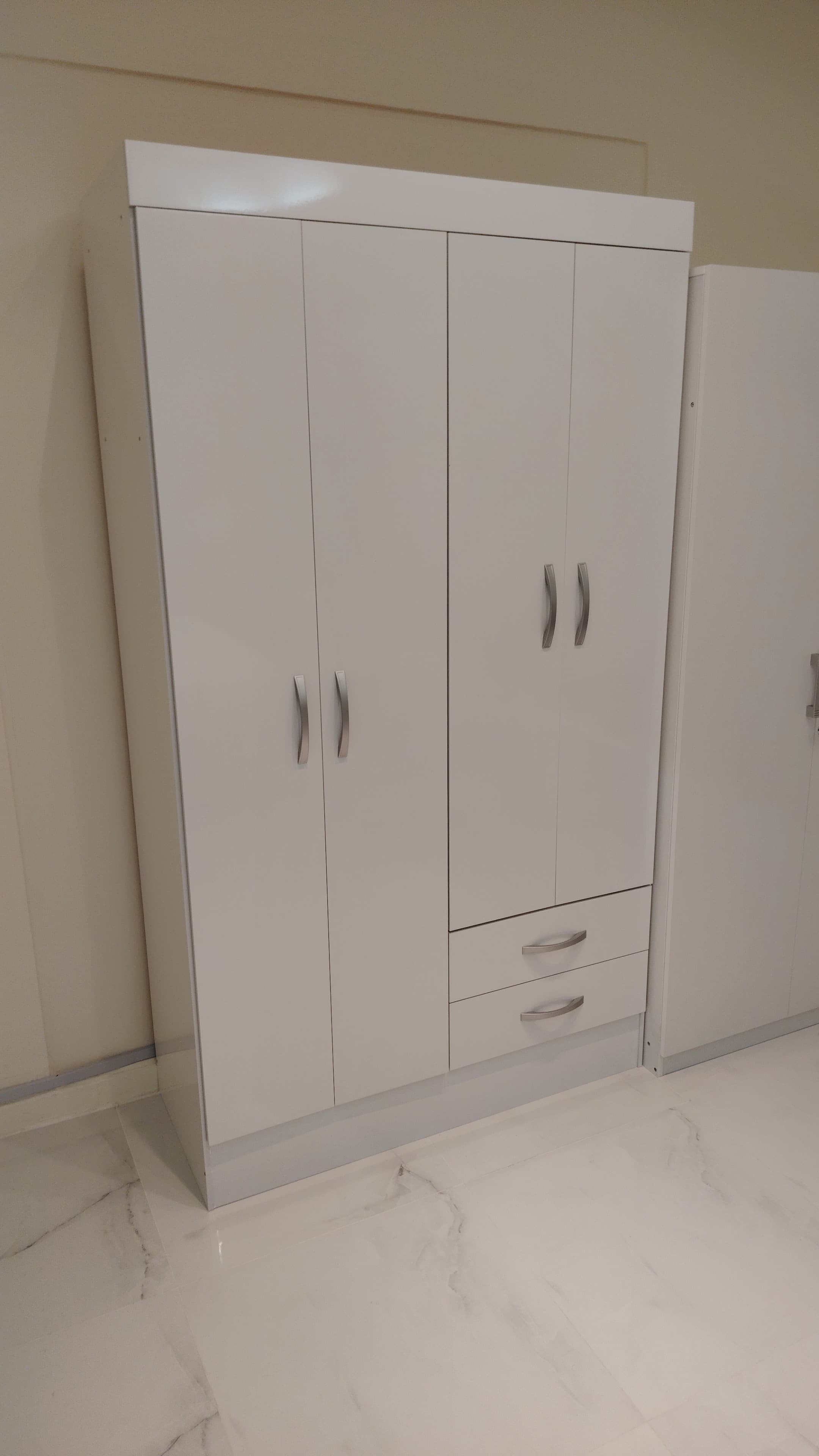 4 DOORS CABINET PAN HOMEES - Image 2