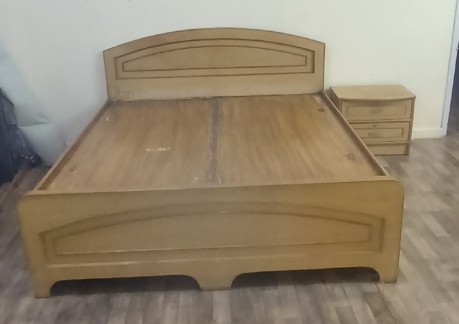 Bed 6x6 - Hardwood - Image 1