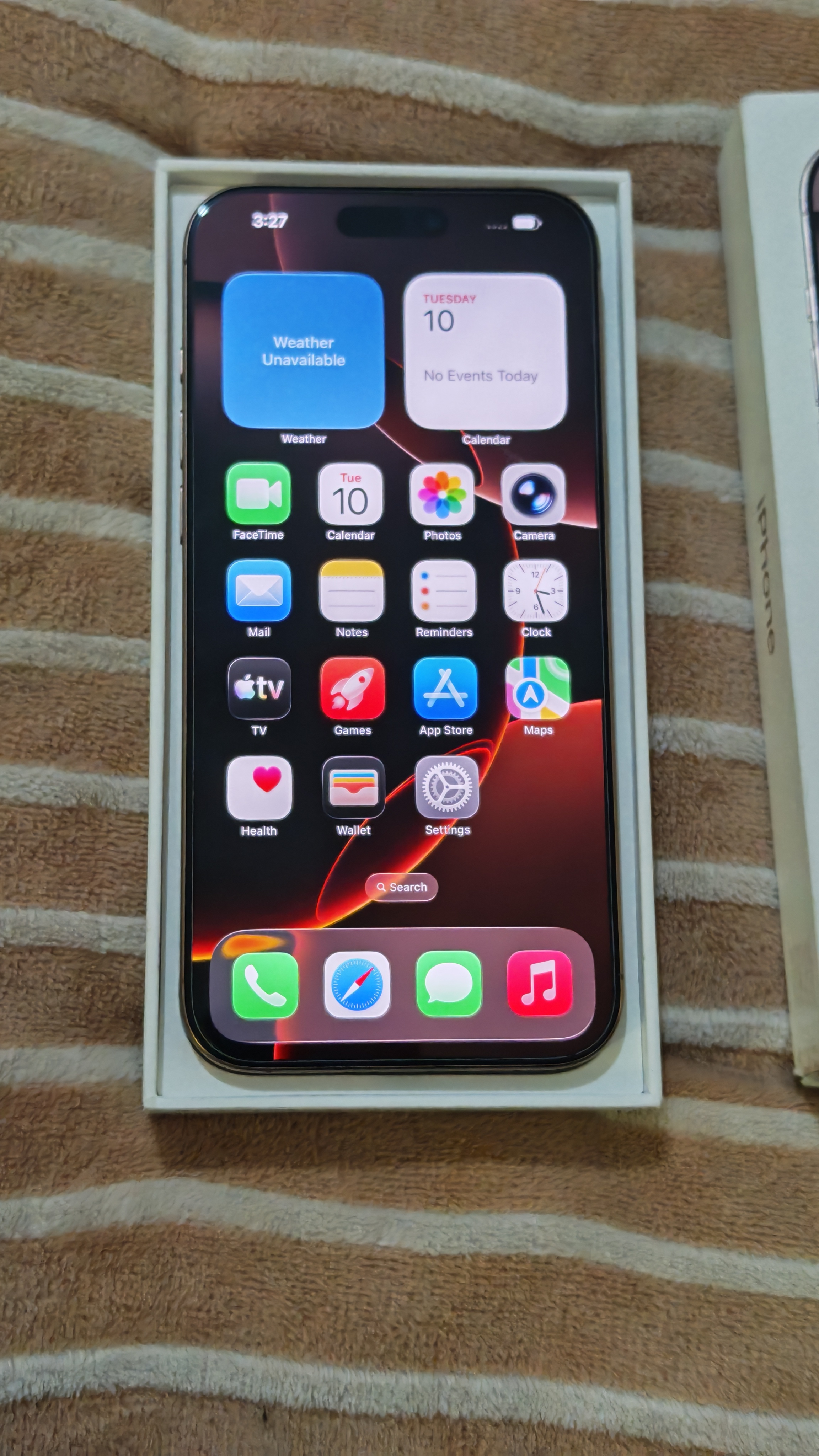 Iphone 16 Pro Max 256GB  - Image 4