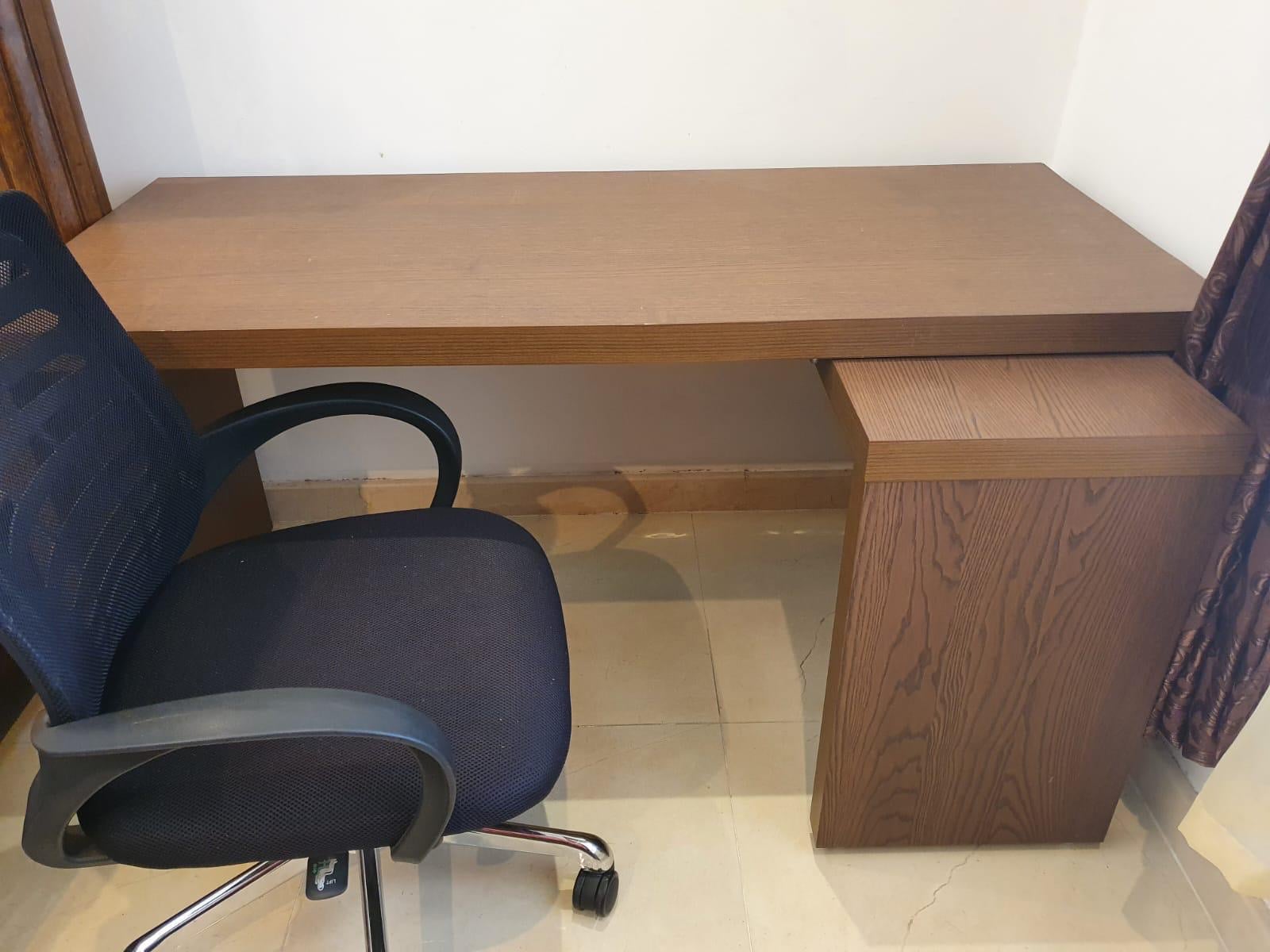 Household items & furniture - Image 3