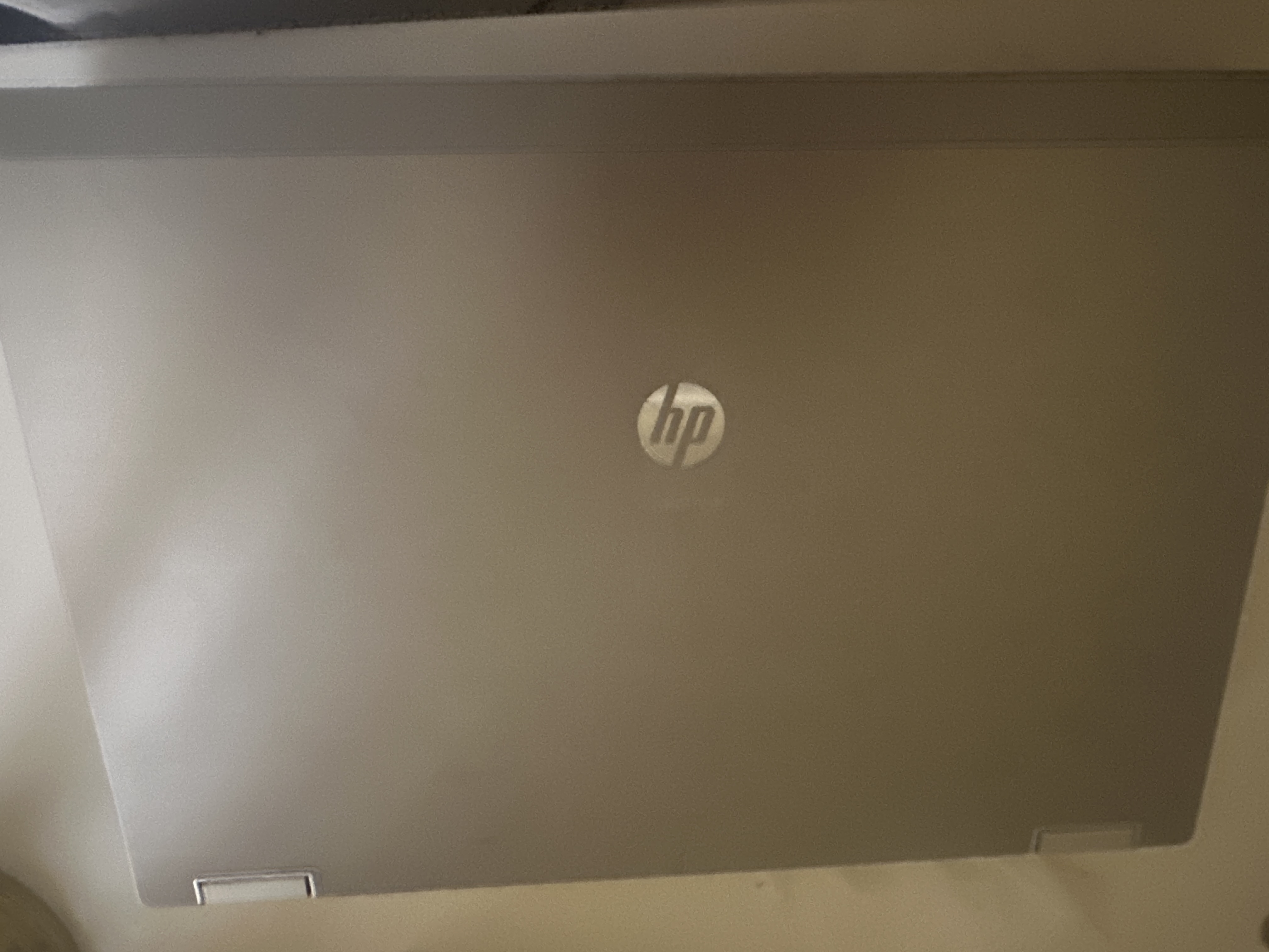 Hp elitebook laptop Solid laptop for use and light gaming - Image 3