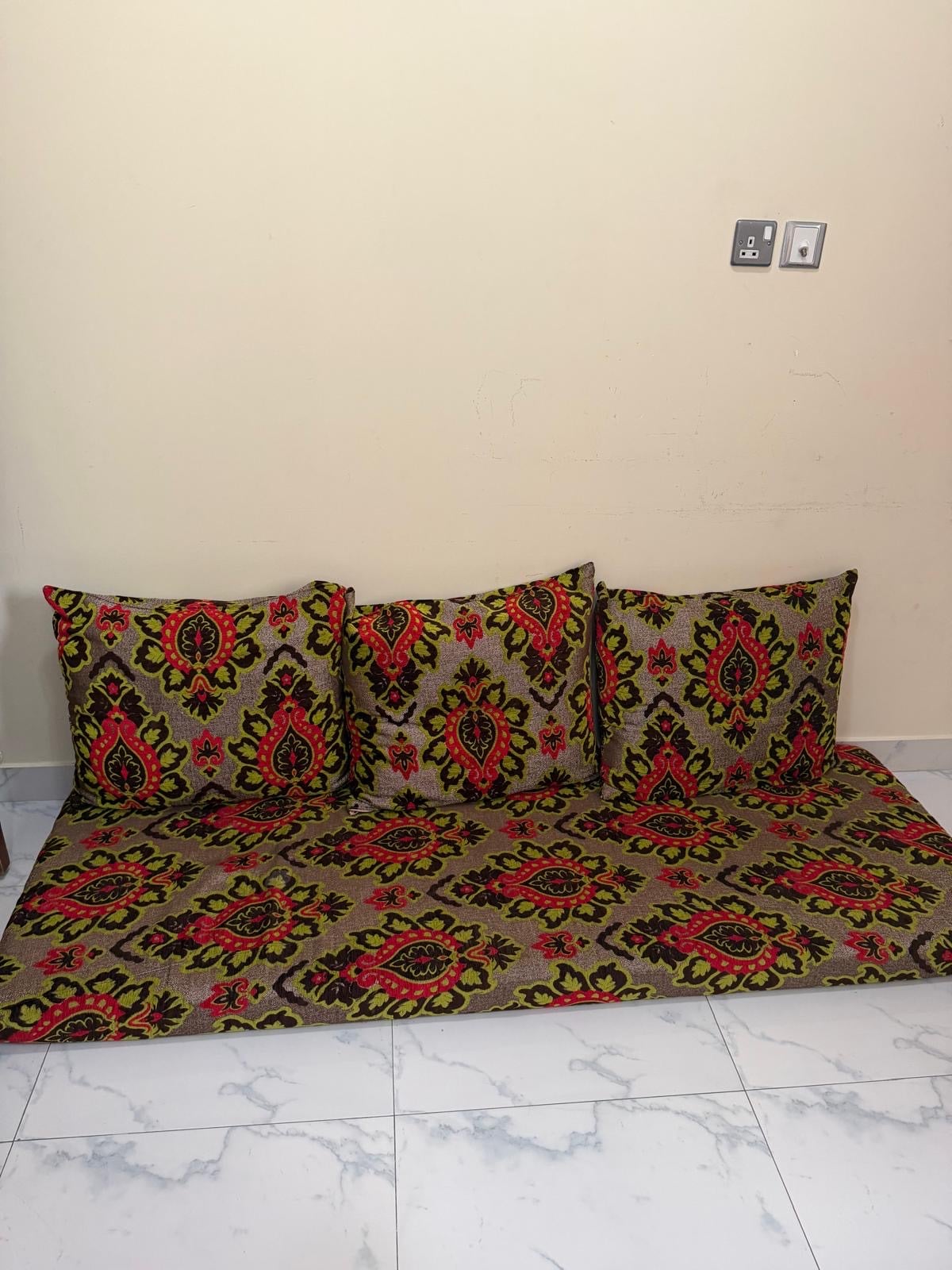 Sofa { Majlis } - Image 4