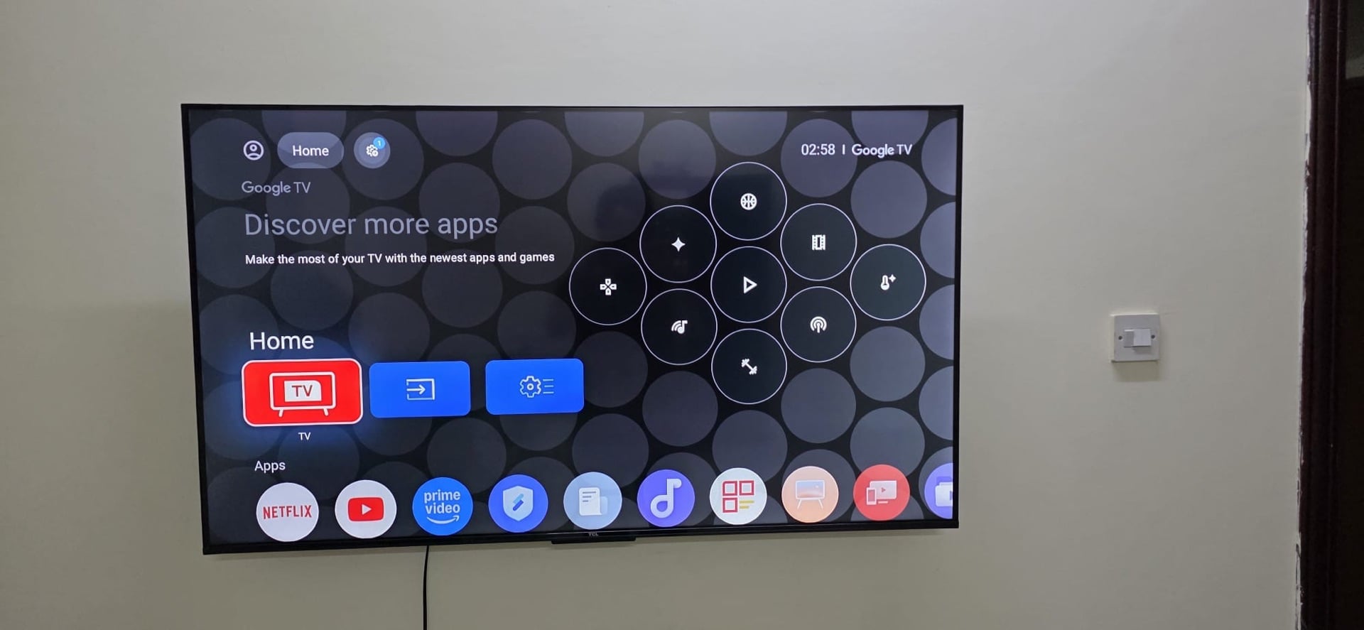 TCL TV FOR SALE - Image 2