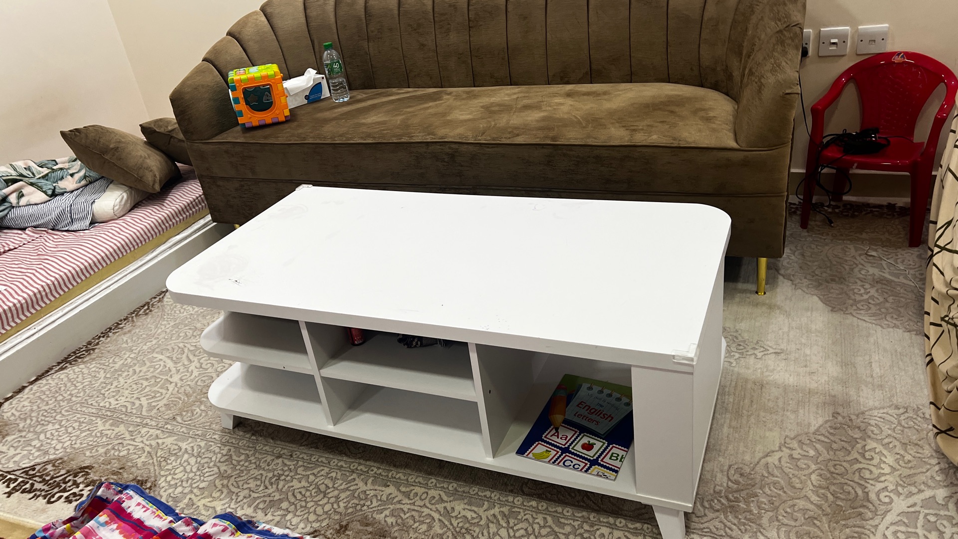 Sofa , coffee table. Trade mill, baby cut, ac - Image 8