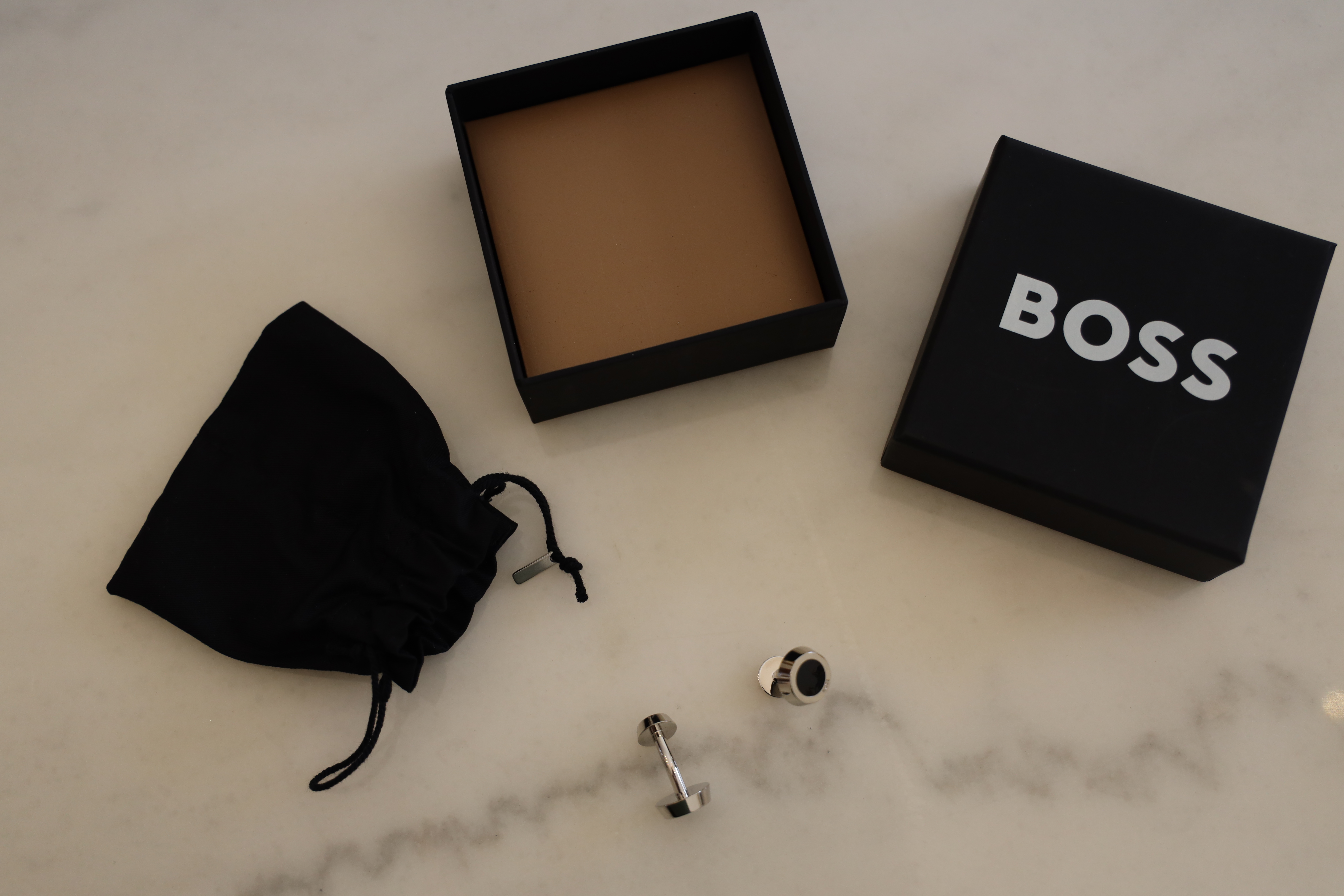 Hugo Boss cufflinks - Image 1