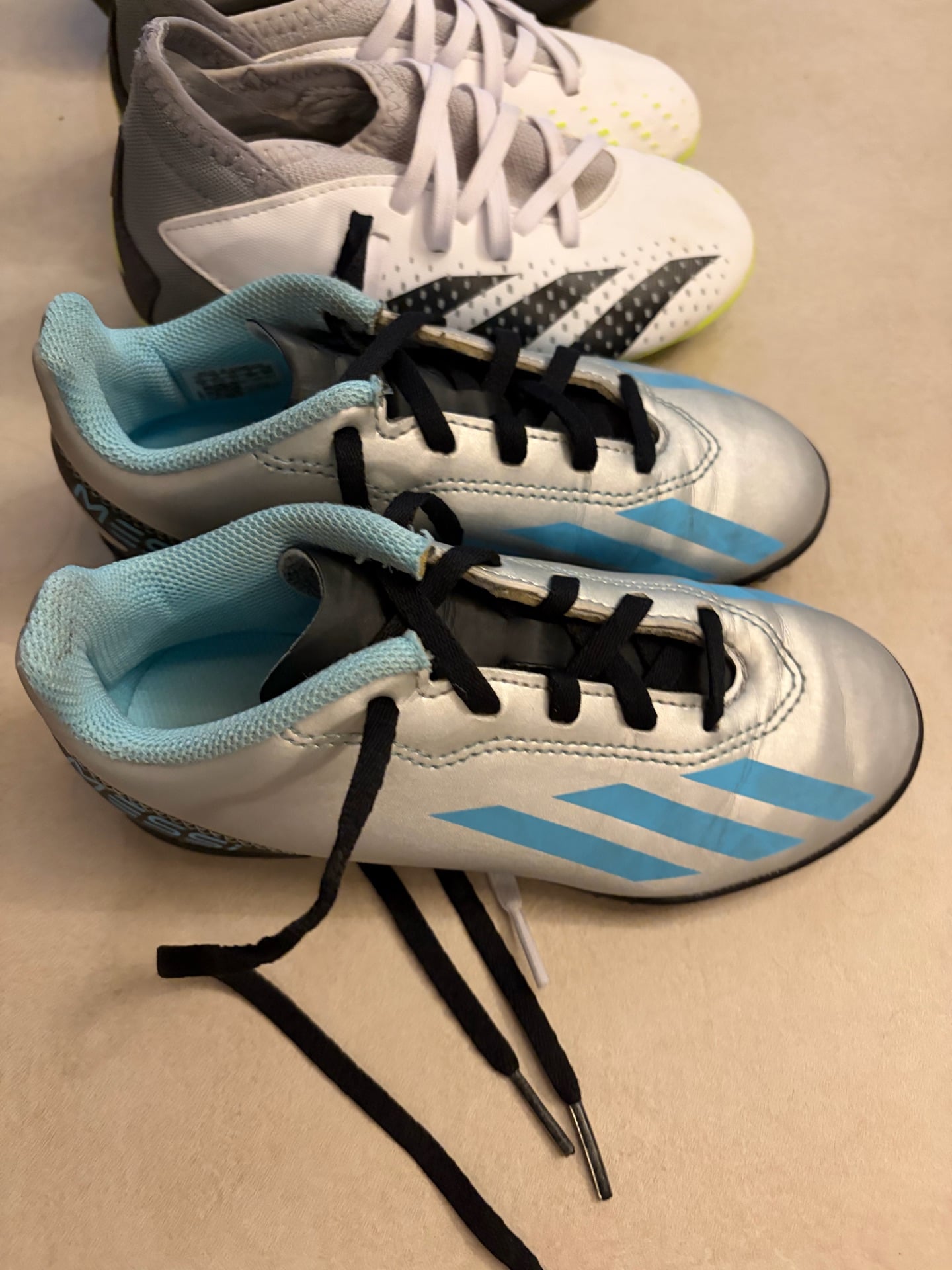 Kids foot ball shoes  - Image 3