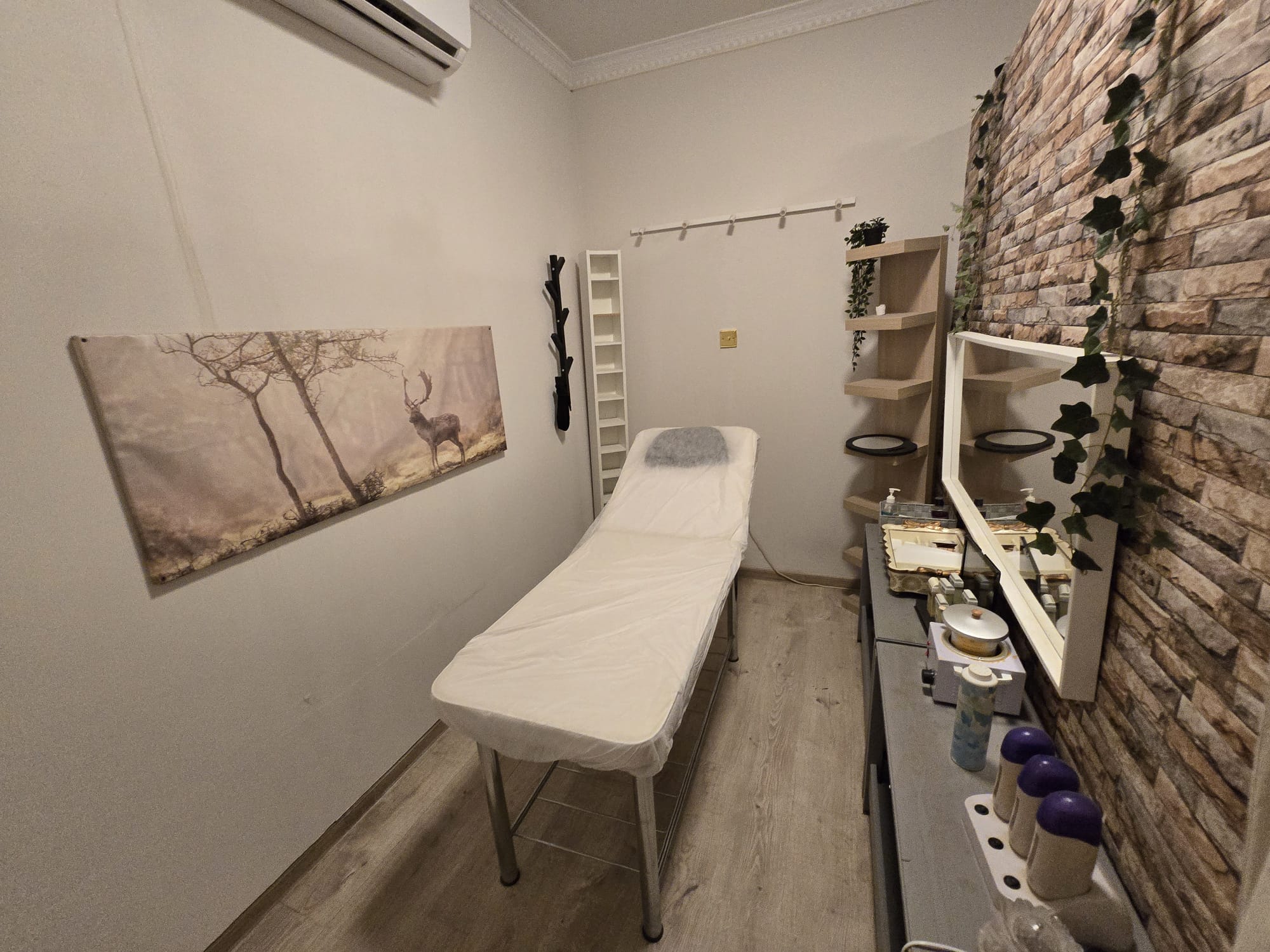 Saloon Furniture For sale - Image 7