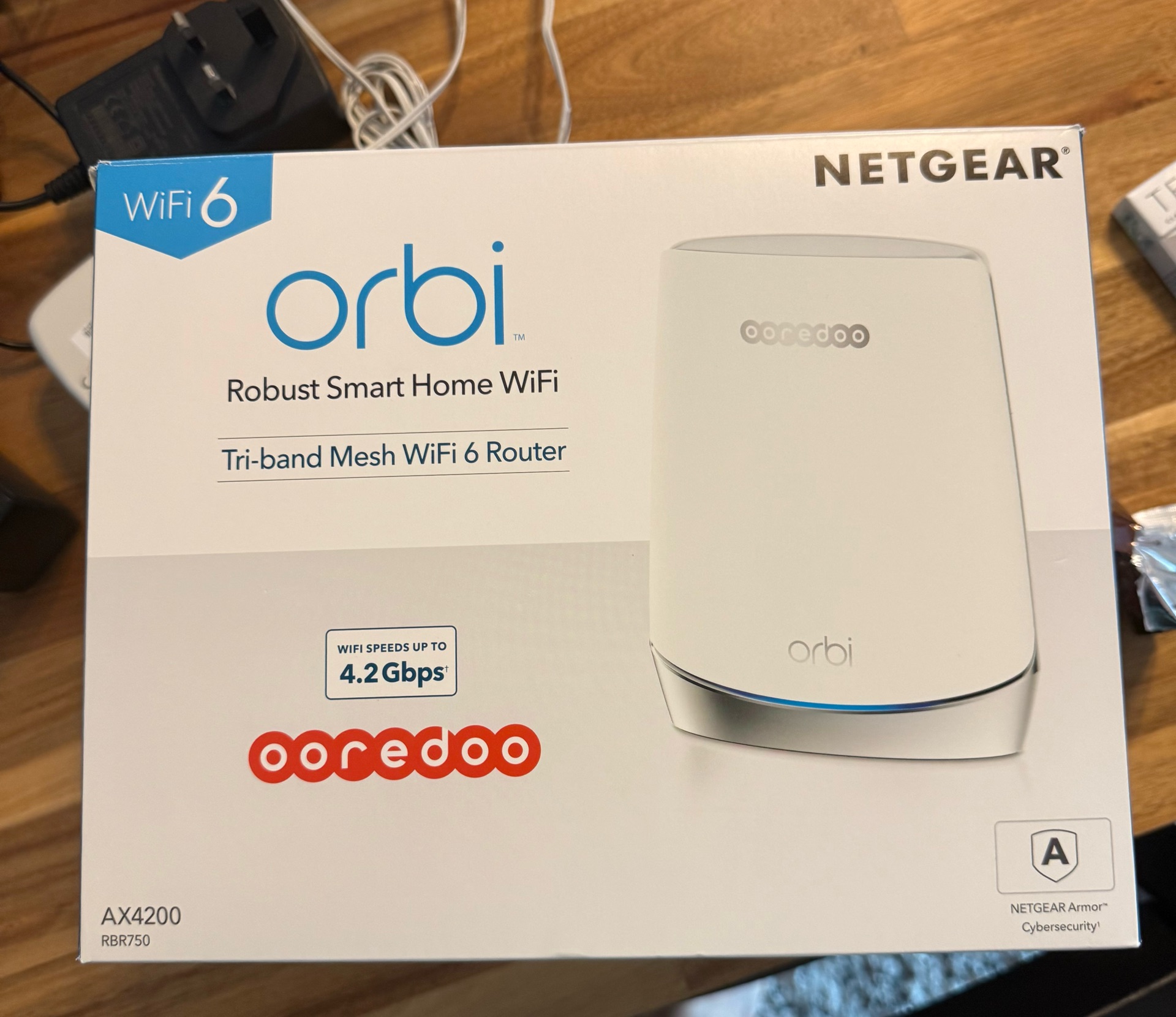 Orbi RBR750 router plus 3 satellites  - Image 3