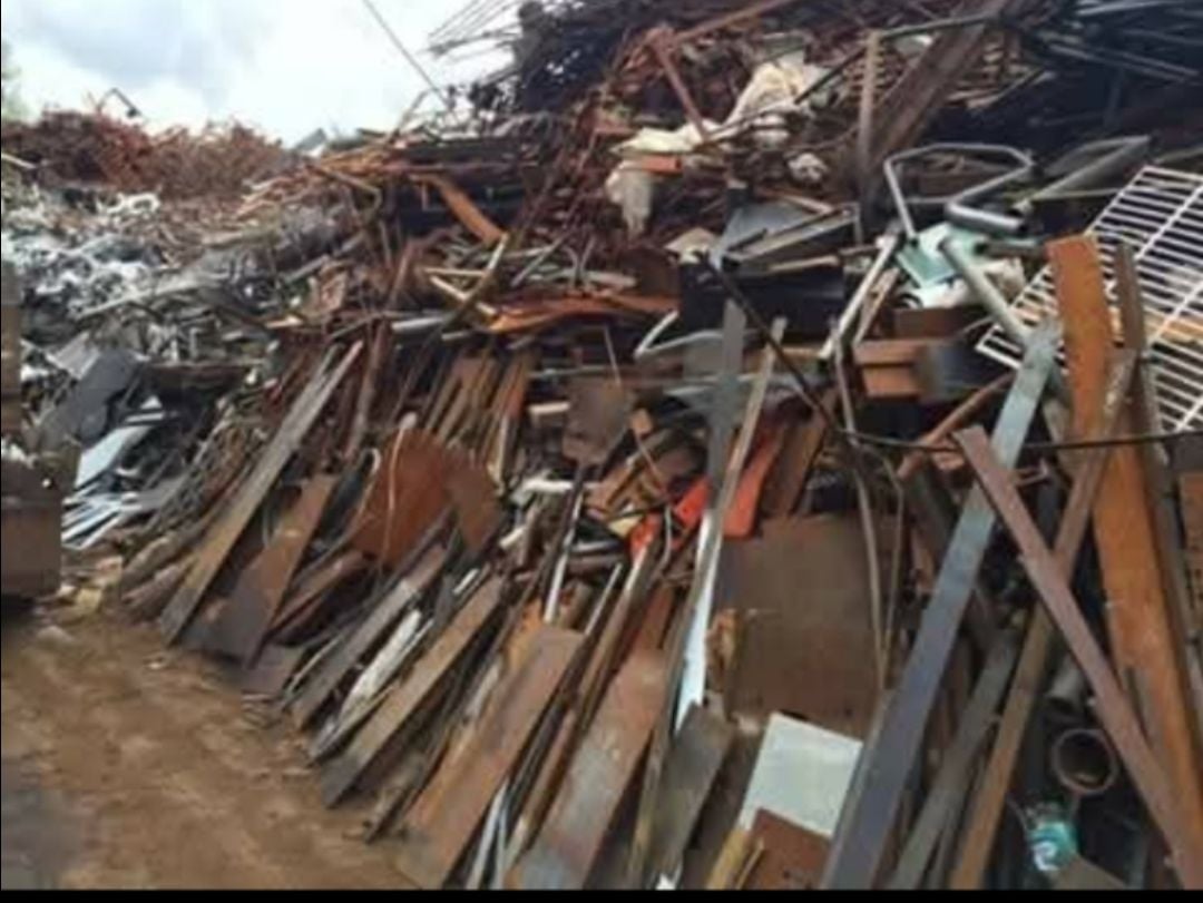 We buy all kind of scrap metal and wood scrap - Image 1