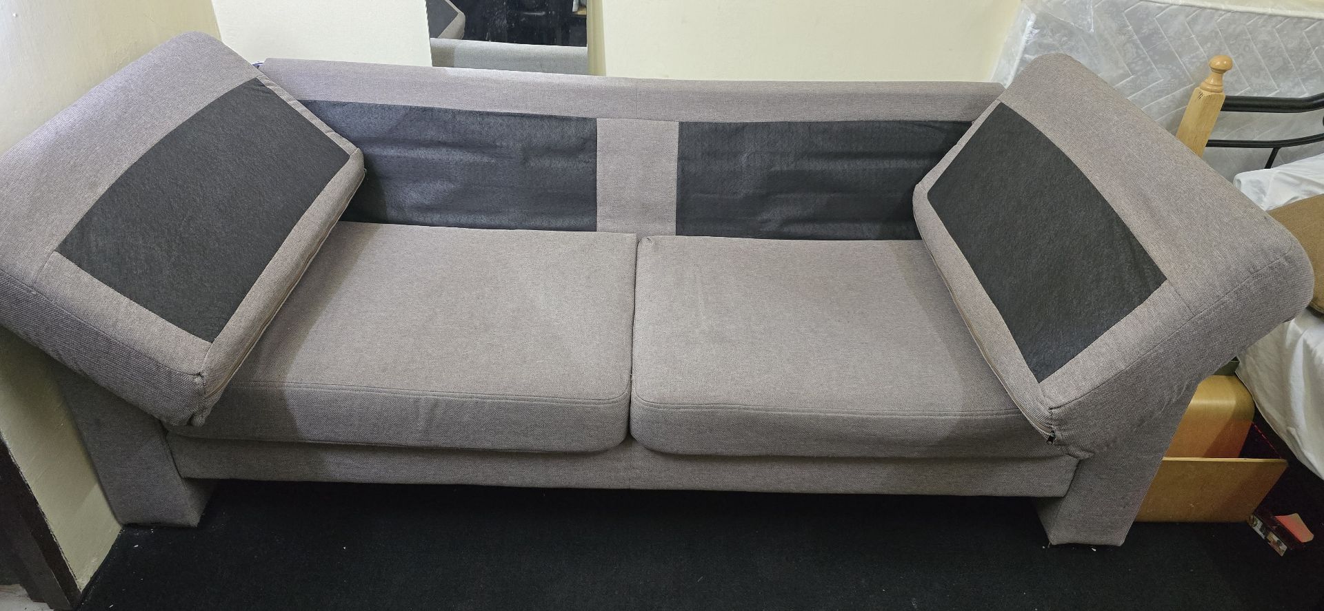 Comfortable sofa - Image 1