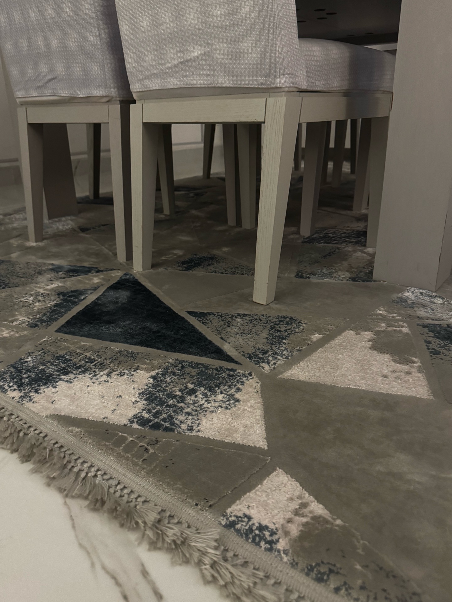 living room rug  - Image 4