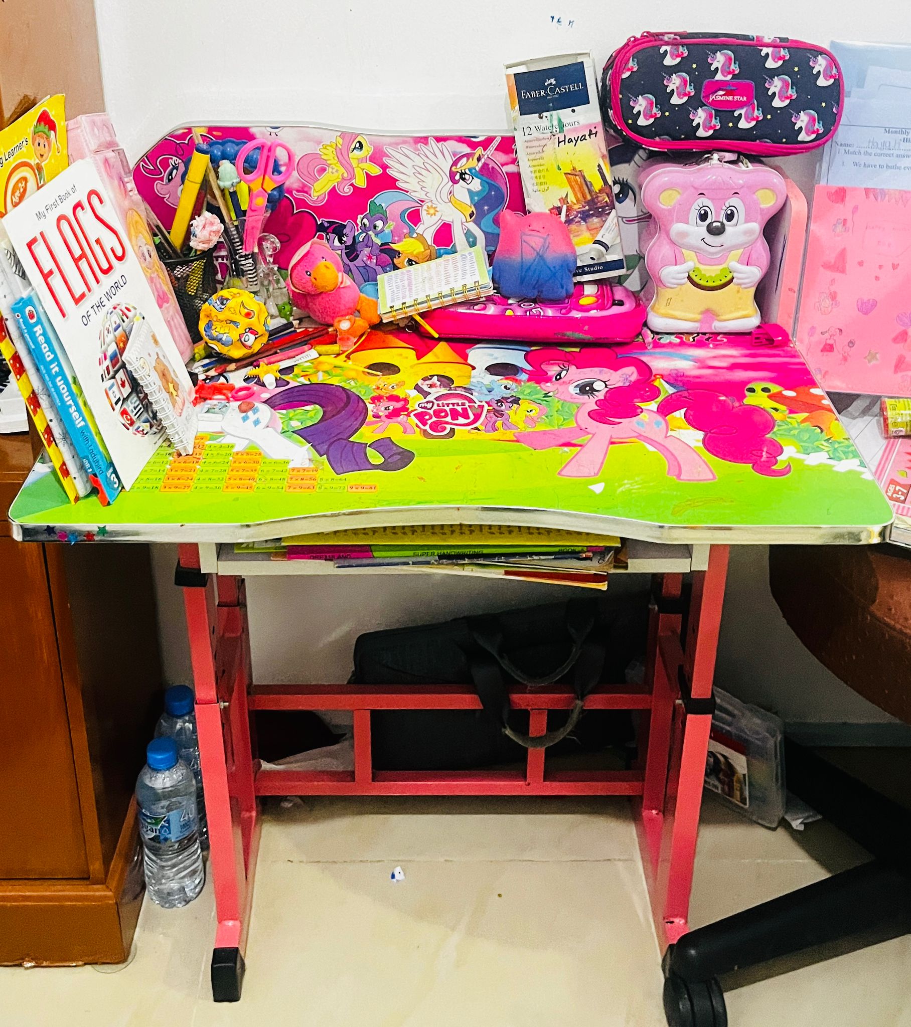 Study Table & Chair.. - Image 2