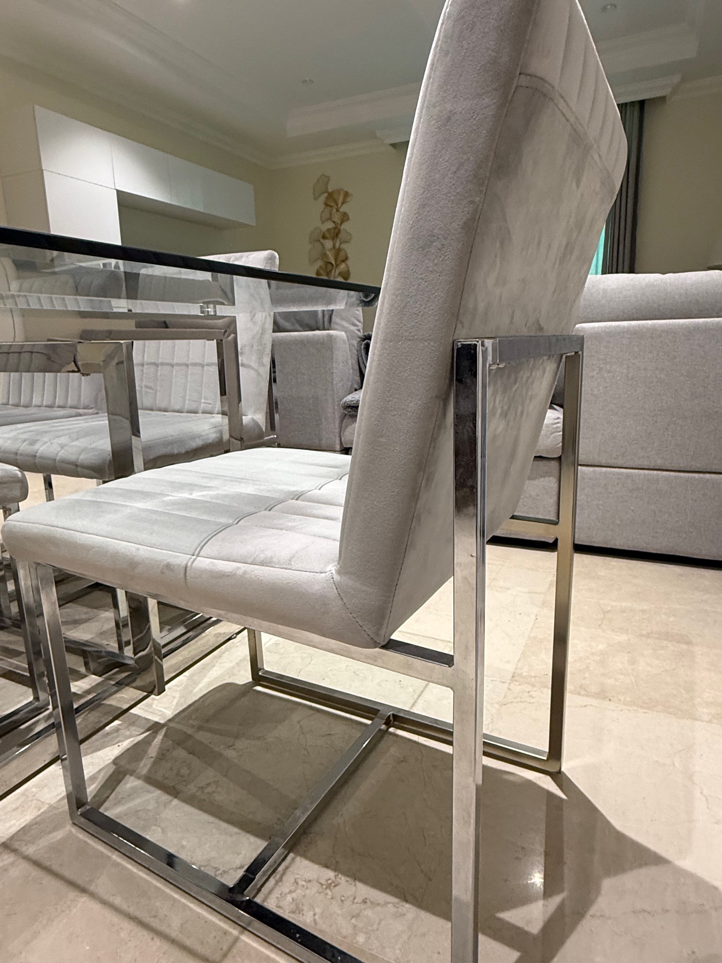 Dining table  - Image 3