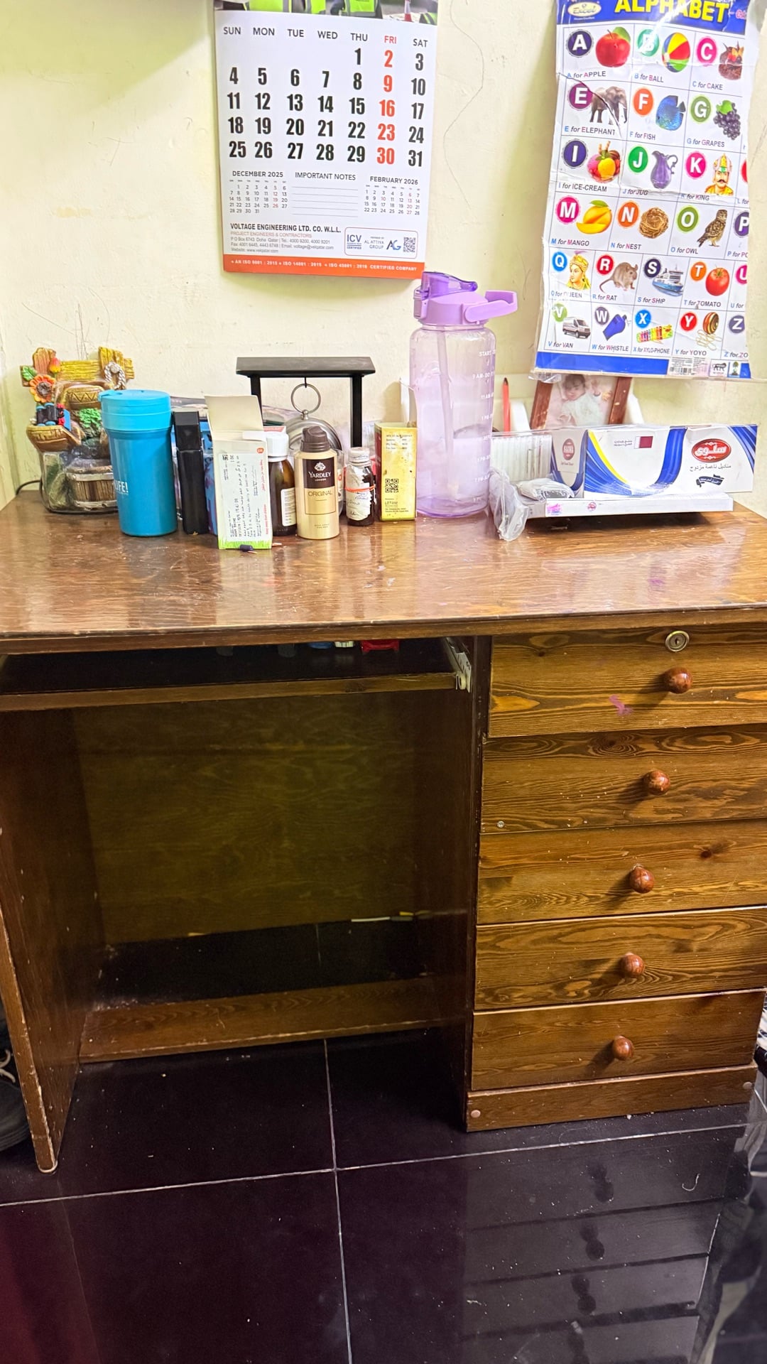 Study table - Image 3