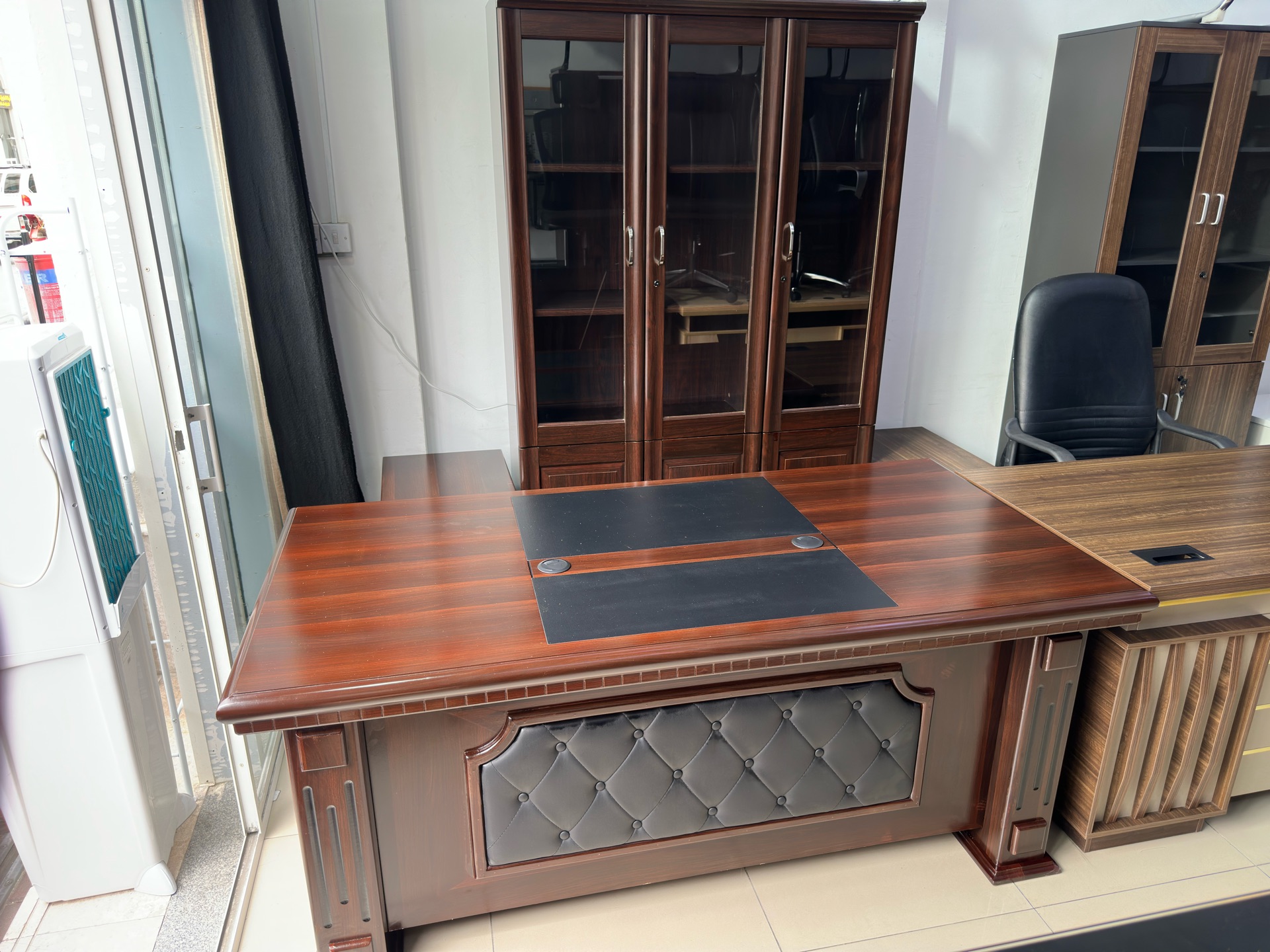 Used Office Furniture Sale Call — 33087737 - Image 3