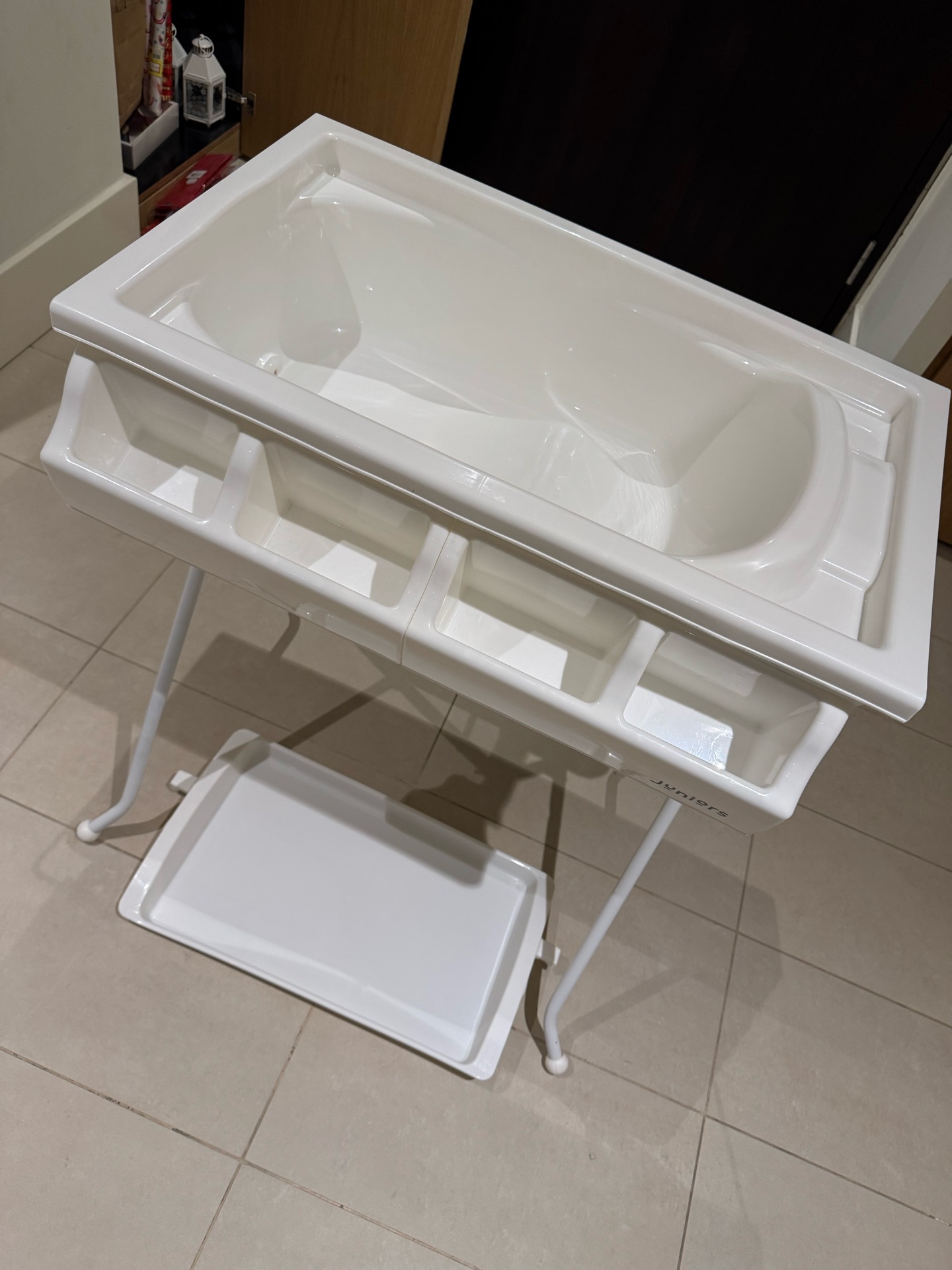 Baby bathtub with changing table - Image 8