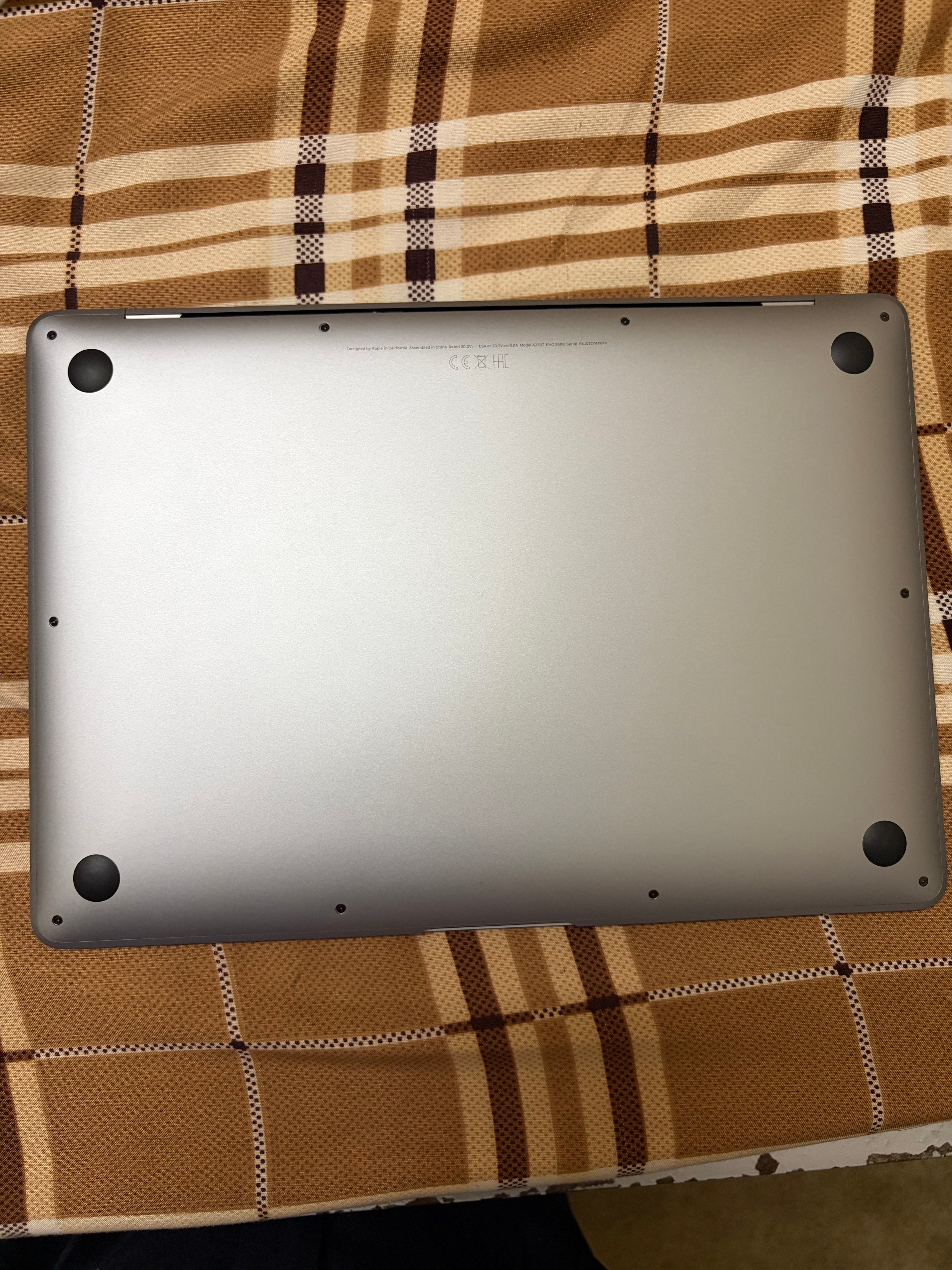 Laptop - Image 4