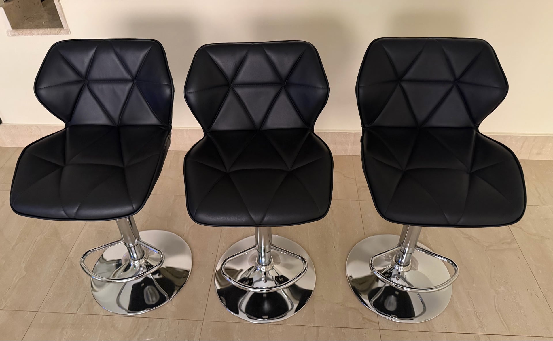 Brand new Bar adjustable chairs and table - Image 5