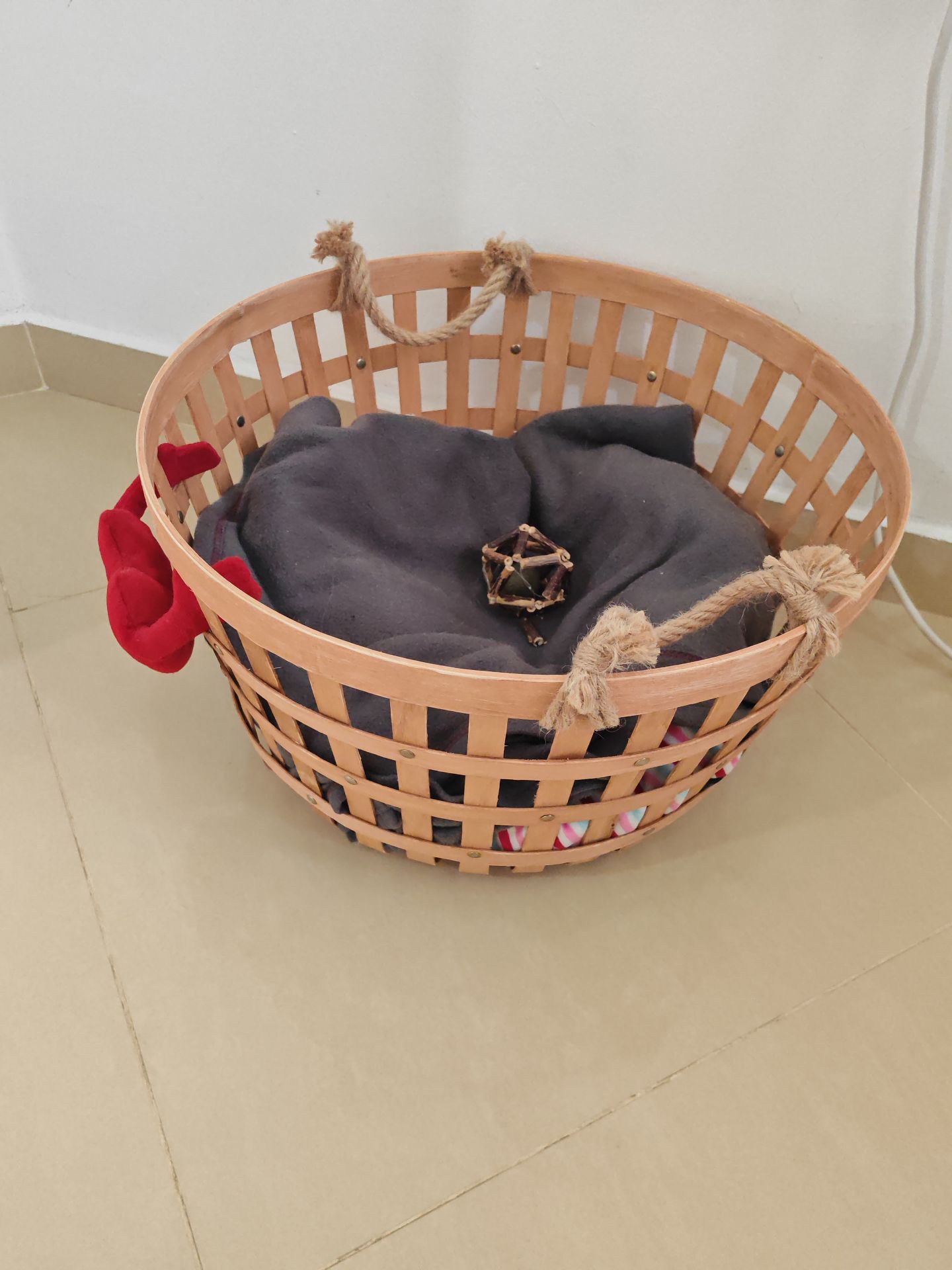 IKEA VÄXTHUS Handmade Woven Basket - Natural Poplar (50 cm) - Image 4