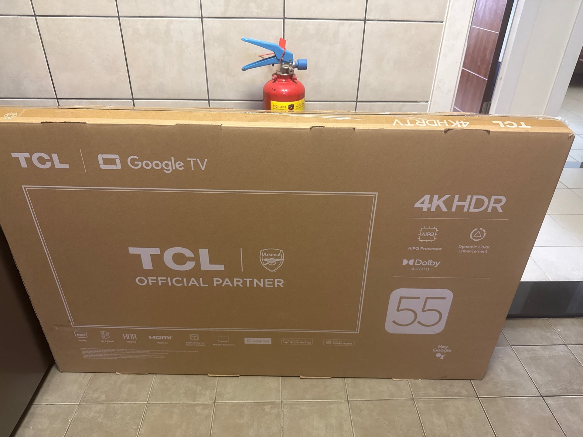 Bought last year . Very good condition with TV box  - Image 2