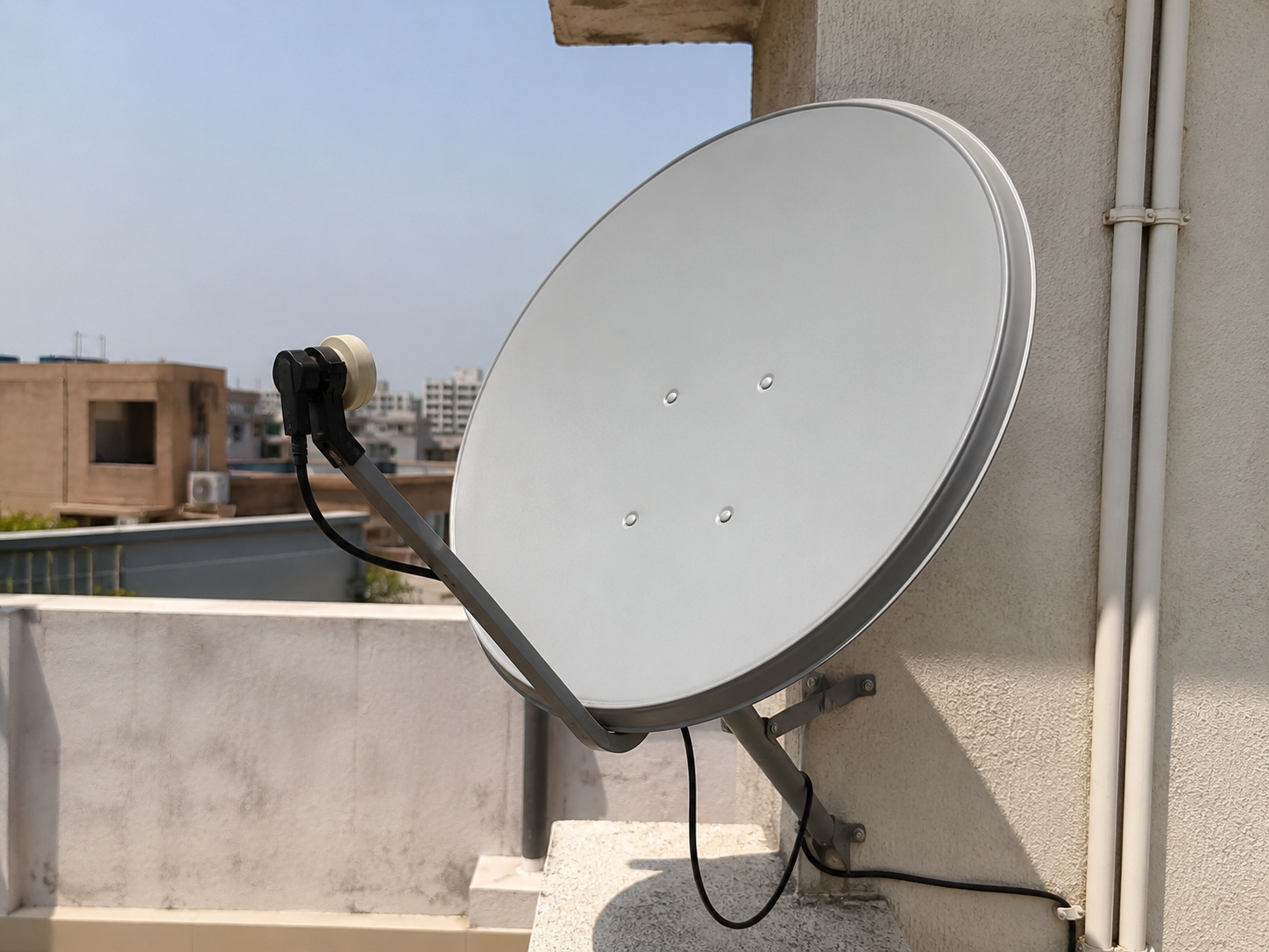 Airtel HD Set-Top Box with Dish Antenna for Sale – Moving Out Sale - Image 3