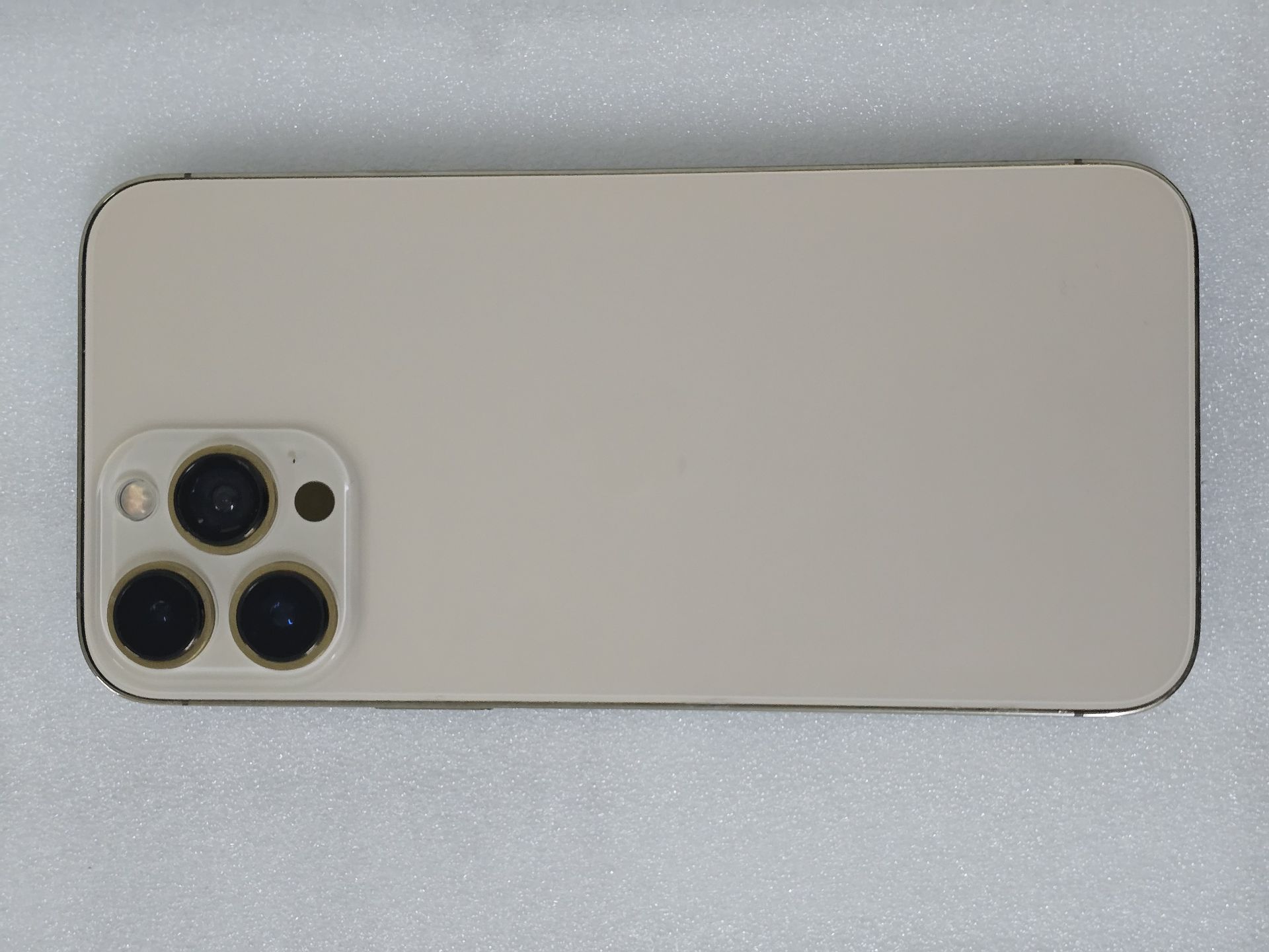 IPHONE 13Pro Max 256GB Gold Color - Image 8