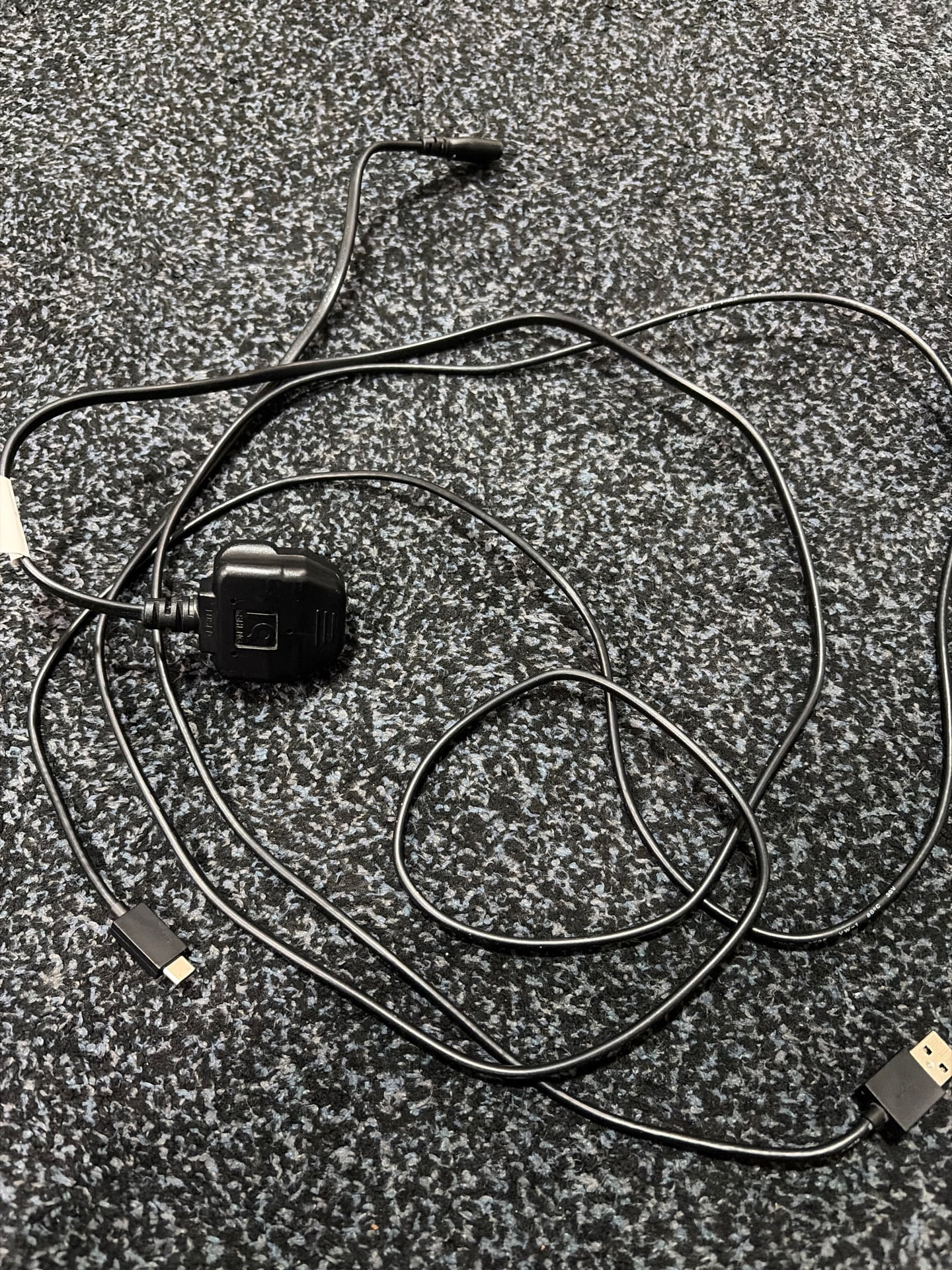 Ps5 with Witcher 3 and Elden ring  - Image 3