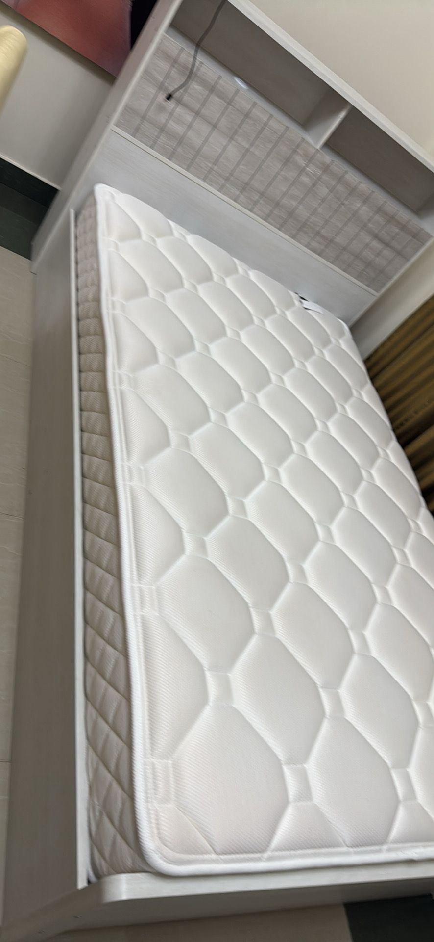 Bed  - Image 4