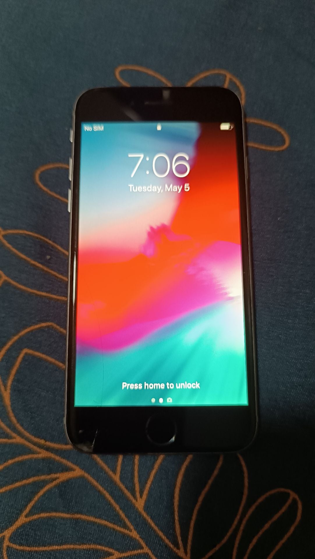 iPhone 6  - Image 2