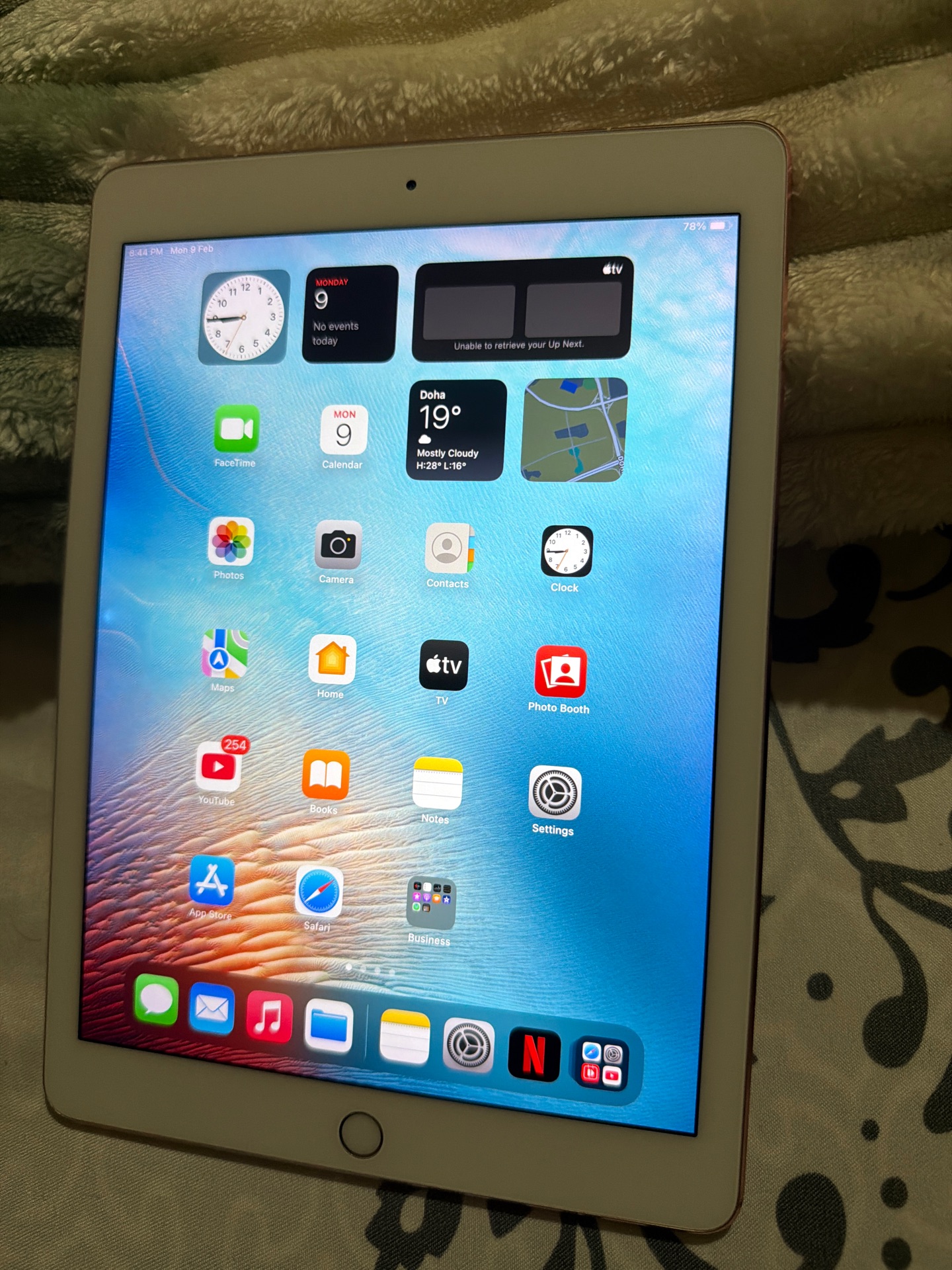 iPad Pro (9.7 inch) - Image 3
