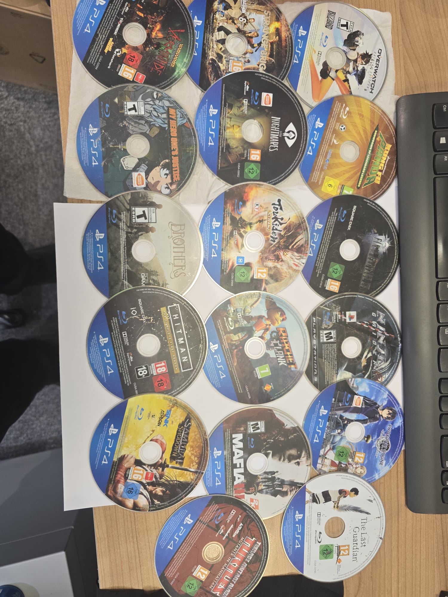 PS4 GAMES (32 CD) for Sale. Games (35 QAR) - Image 3