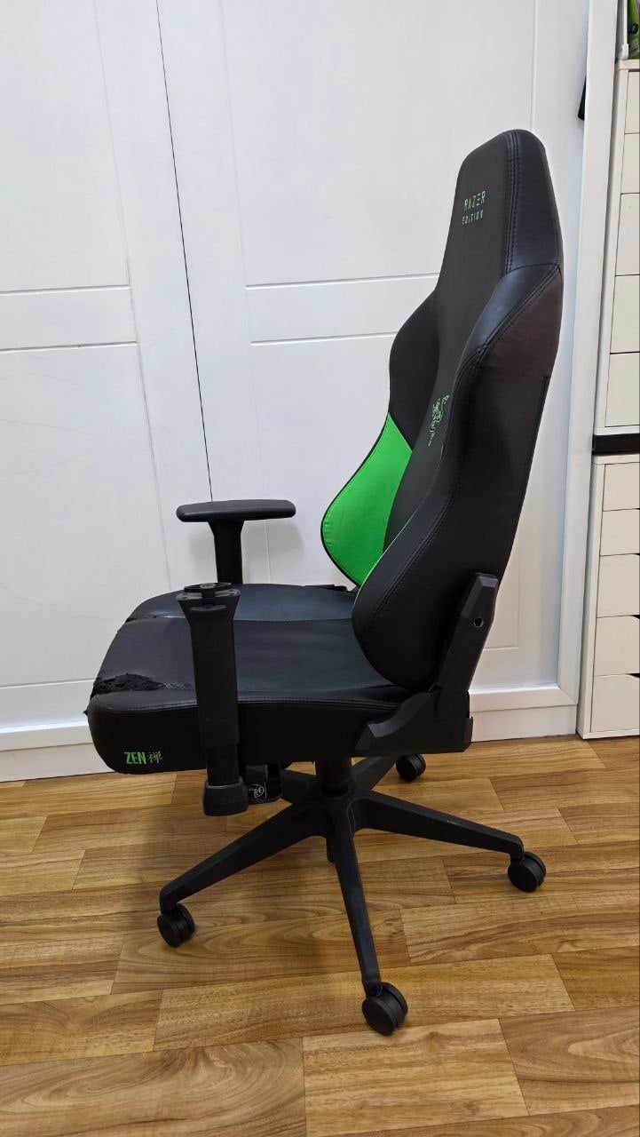 Razer Edition Tarok Ultimate Gaming Chair by Zen - Image 4