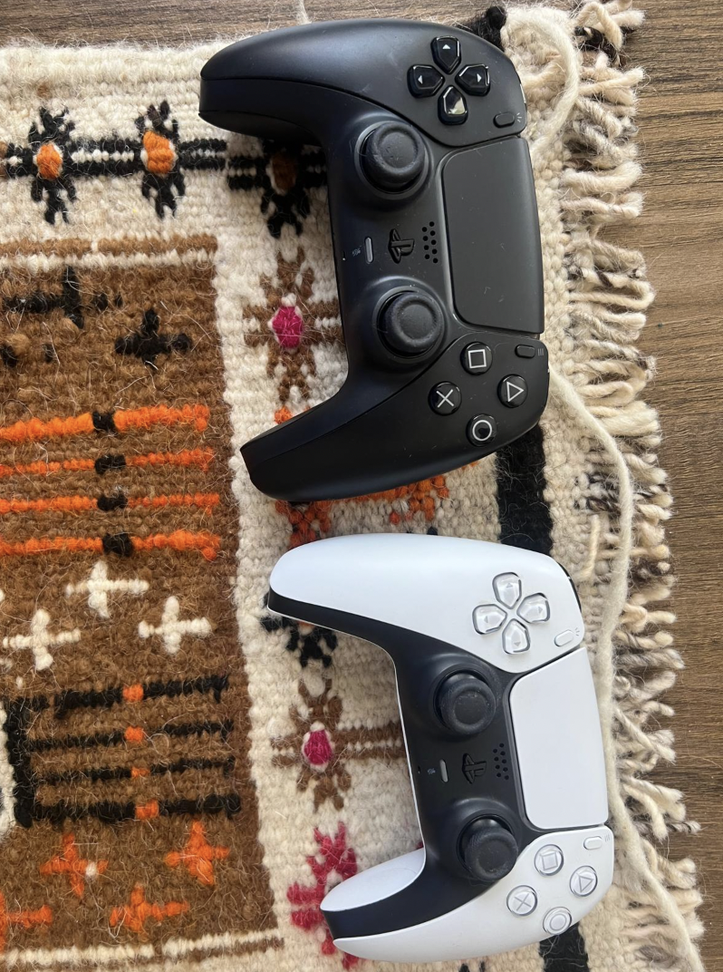 PS5 Bundle | Negotiable | 850GB - Image 7