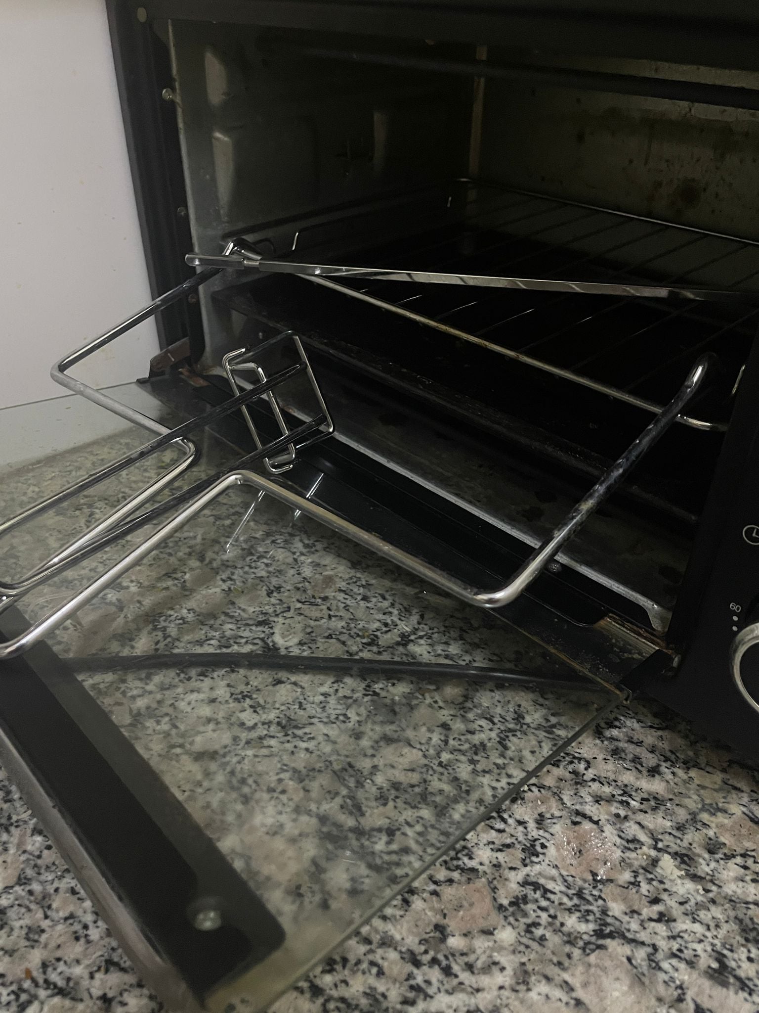Sanford Oven for Sale - Image 3