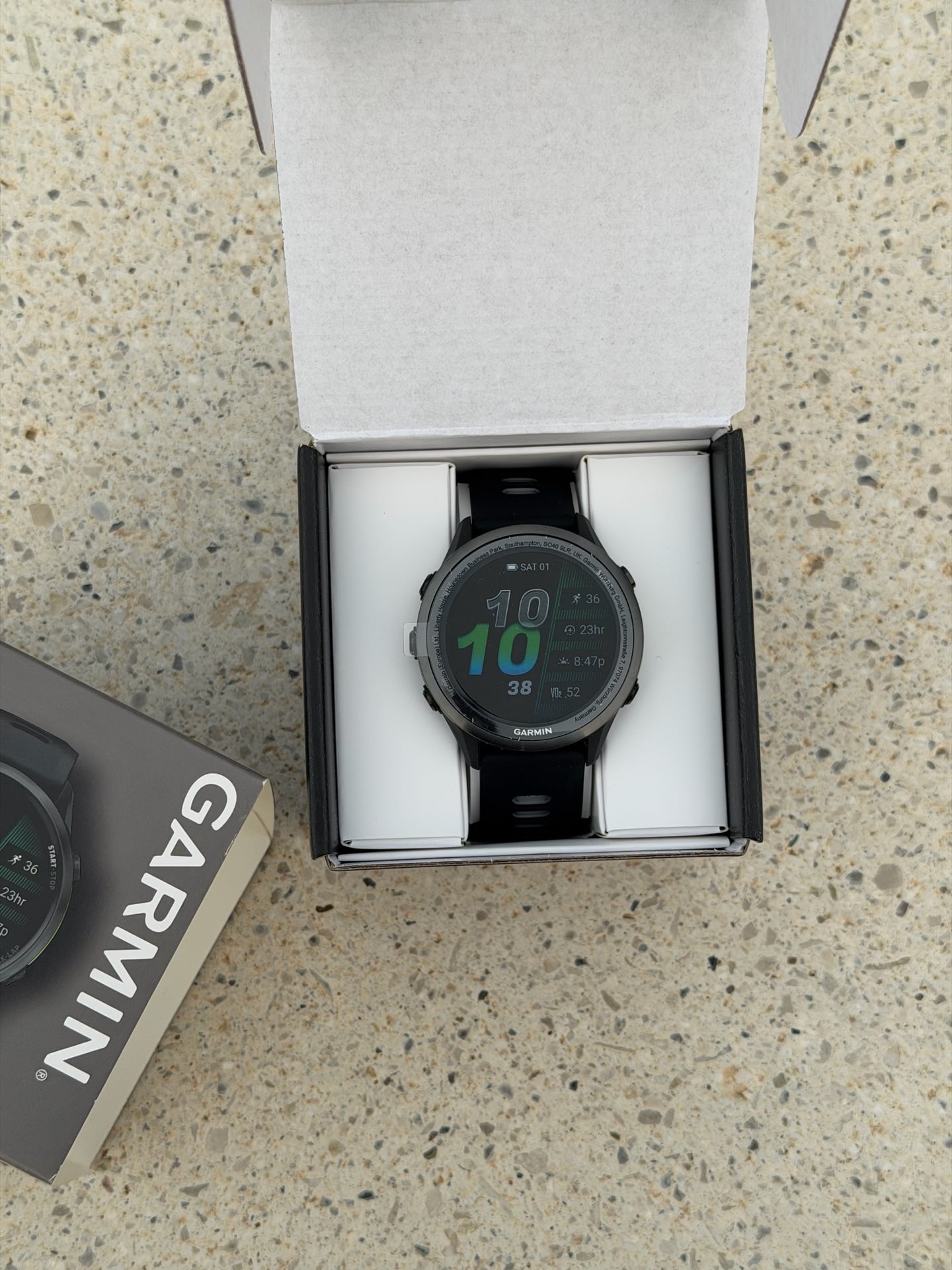Garmin Forerunner 970 – Brand New – Full Set - Image 3
