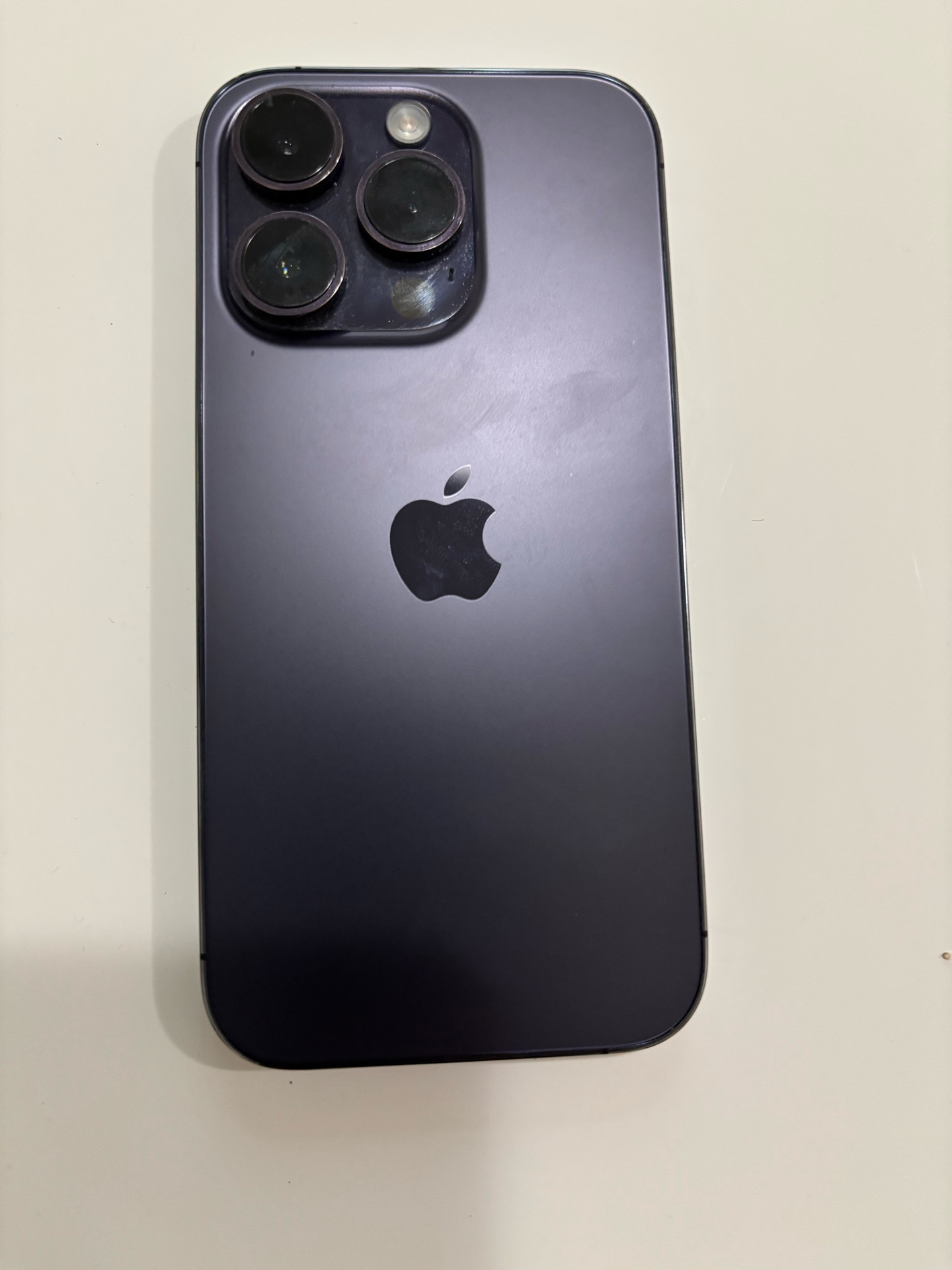 iPhone 14 Pro - Image 1