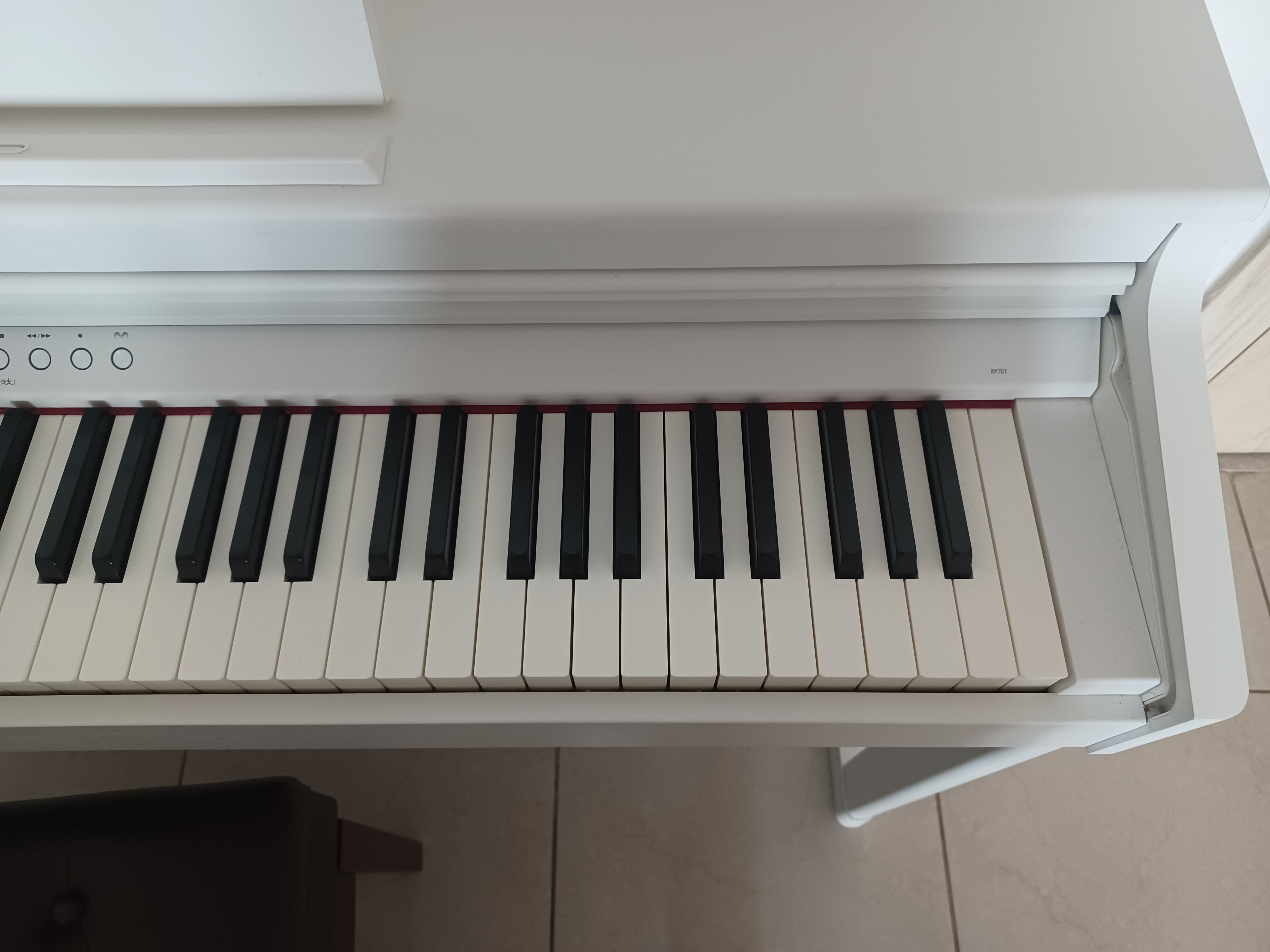 Roland RP701 88-Key Classic Digital Piano White with Stand - Image 5