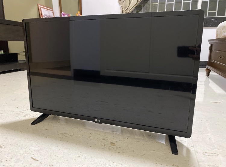 LG 32’’ inch TV - Image 3