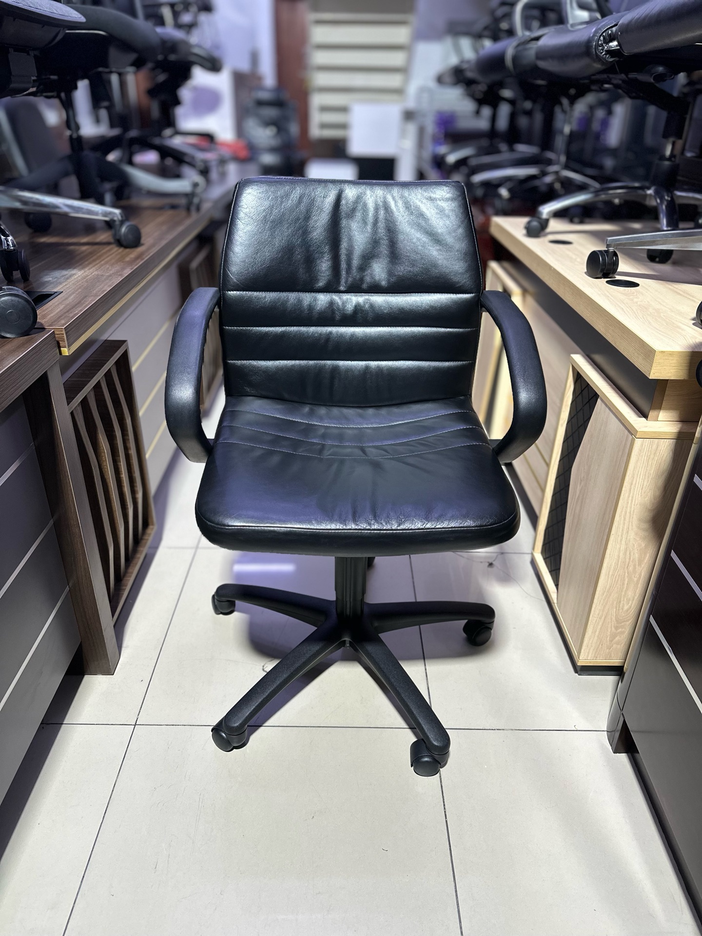 Used Ergonomic Chairs Sell Call — 33087737 - Image 8