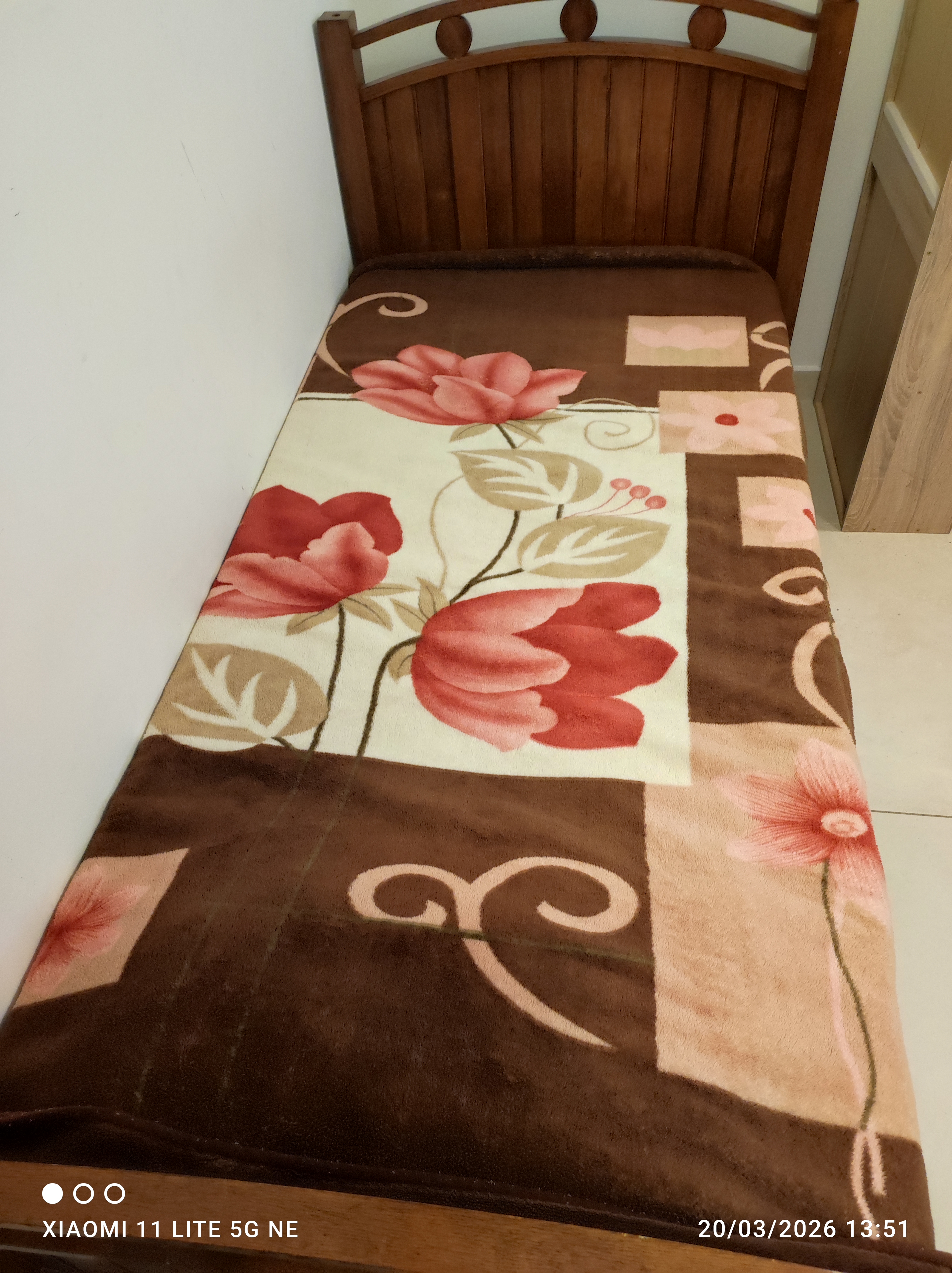 Comfortable and sturdy single bed for sale  - Image 2