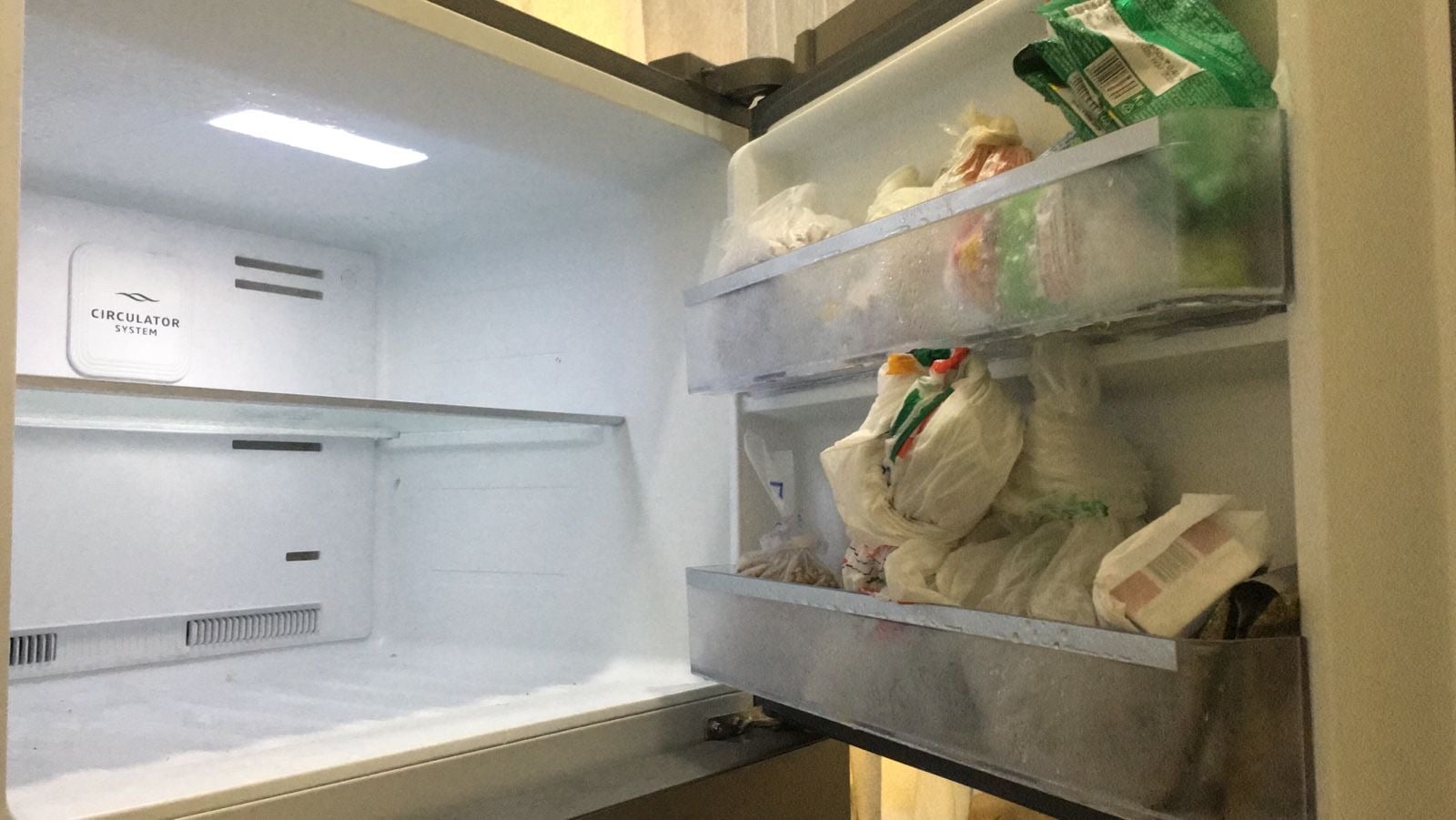 Dawoo fridge  - Image 2