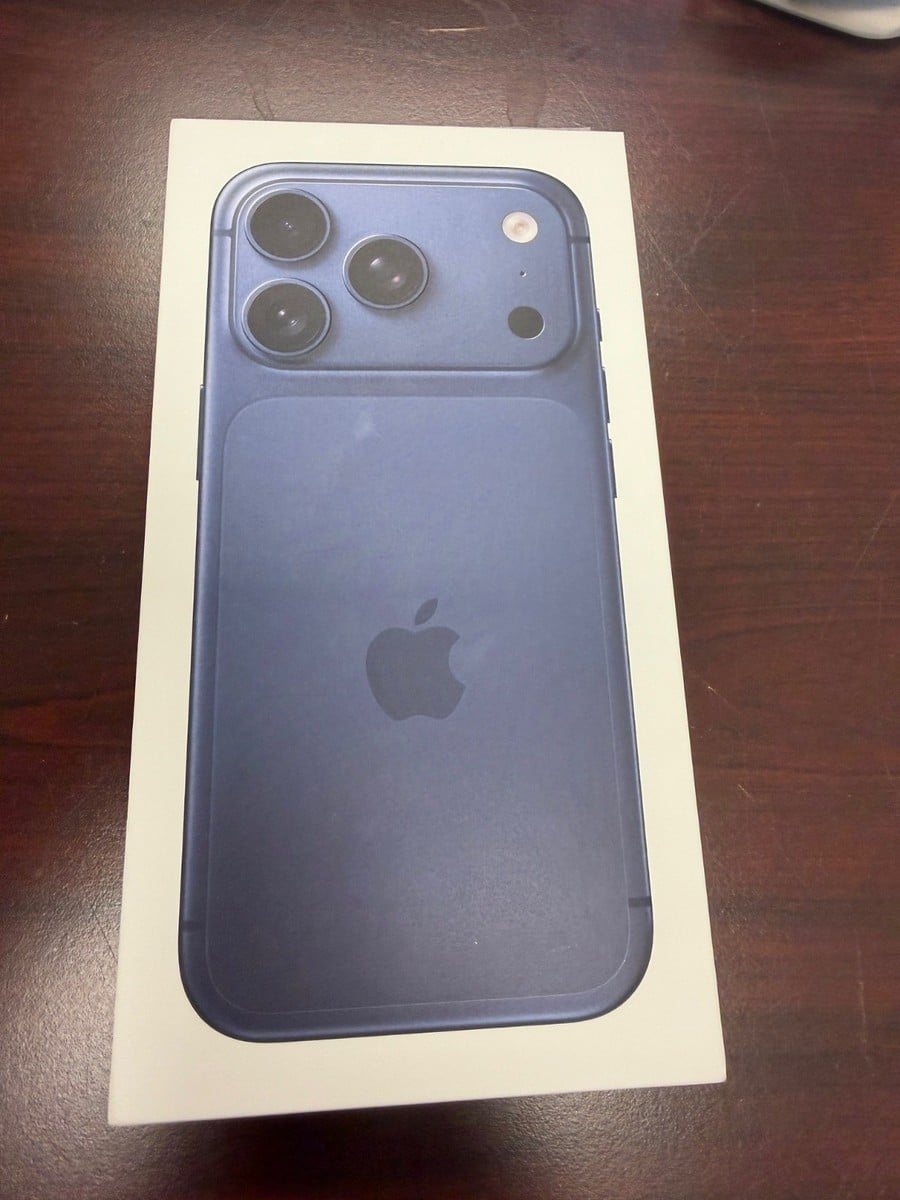 iPhone 17 pro max 256gb Arabic - Image 3
